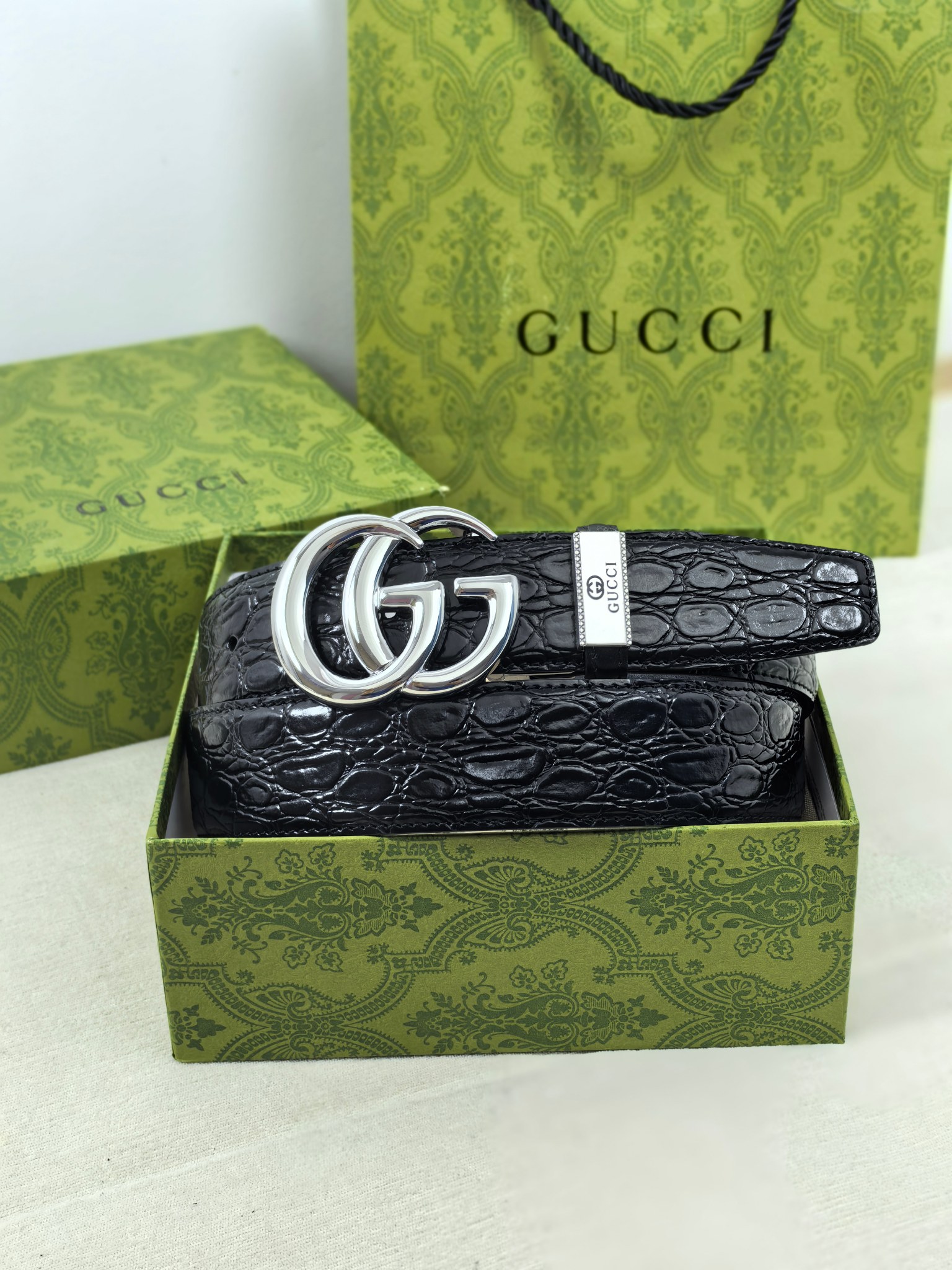 Gucci Style Leather Men's Belts Lookbook Reference image 2