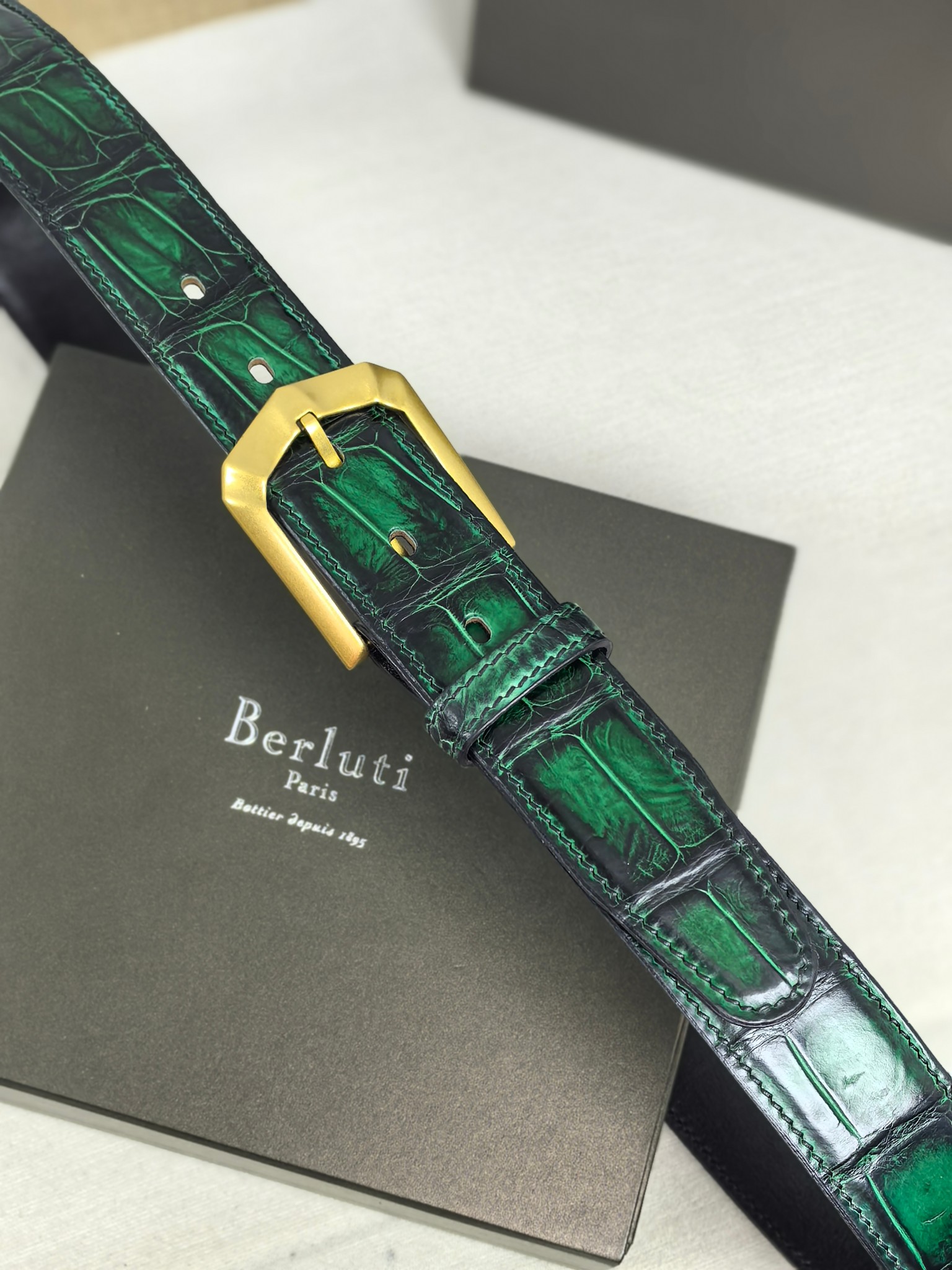 China Replica Berluti Belt BLTBT0402-4591