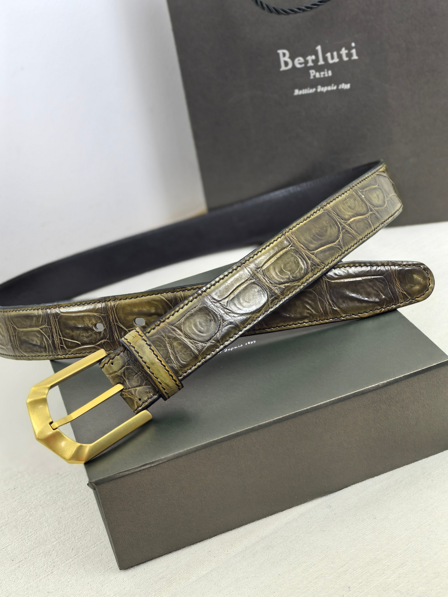 China Replica Berluti Belt BLTBT0402-4097