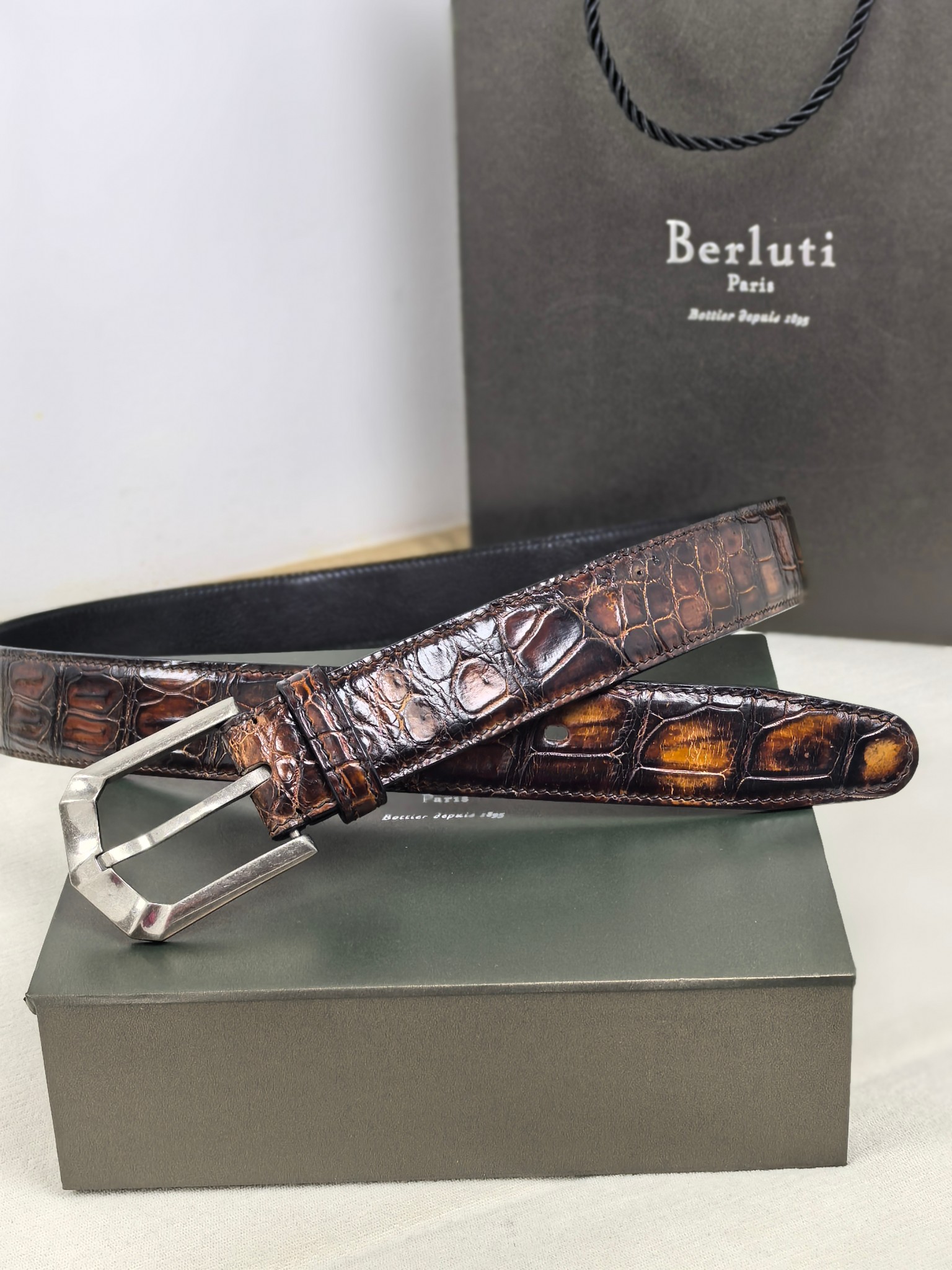 China Replica Berluti Belt BLTBT0402-2290