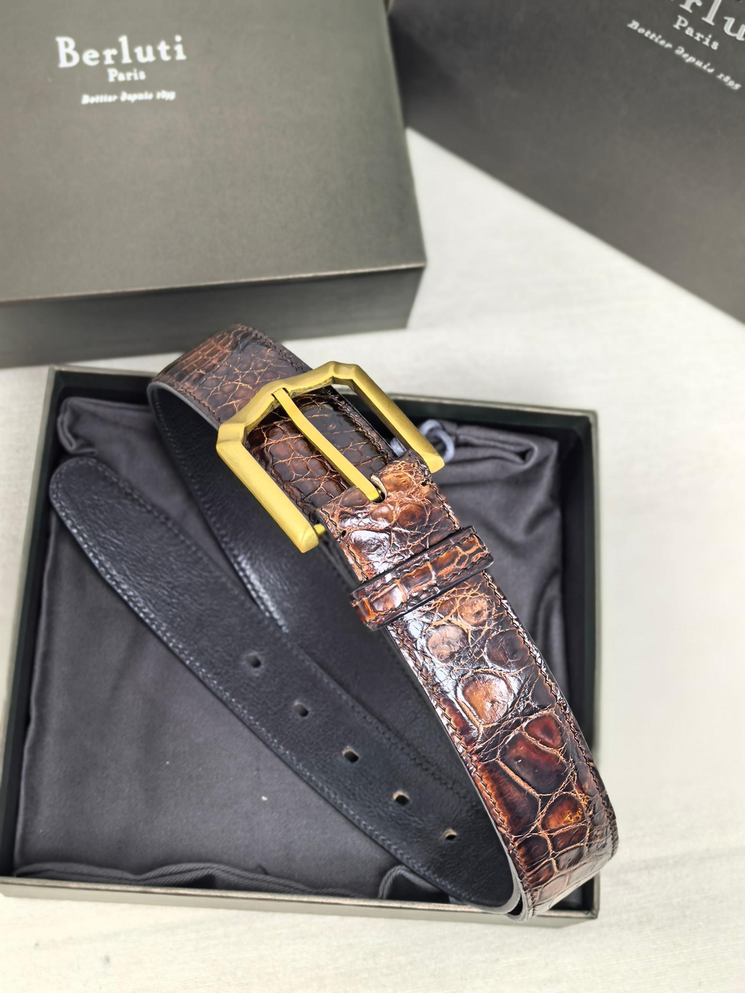 China Replica Berluti Belt BLTBT0402-3490