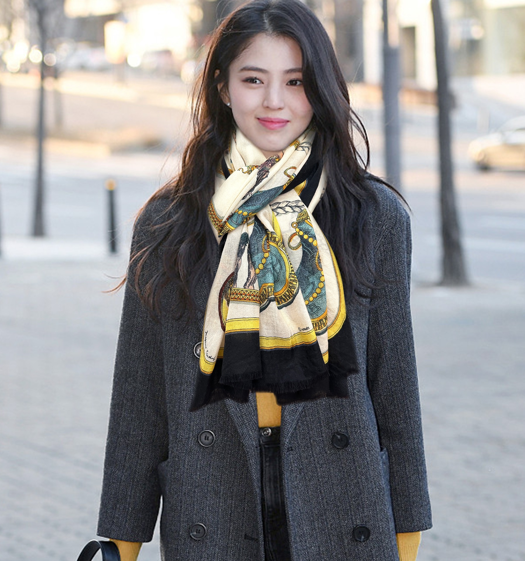 NO:169194,The latest top-level design is so beautiful, really like [Double-sided ring velvet scarf] The real thing is really beautiful. The shawl is printed with print, the design is very well-designed and painted. The details can be seen. The whole scarf gives people aura and is very exquisite and high-end VIP recommendation is definitely worth buying. Size 100x200cm, material cashmere, high-version scarf, ring, shawls19860909上新H家 最新款顶级设计太美了,真心赞【双面戒指绒长巾】实物真心美 披肩配以印花无论设计喷绘都是非常到位细节都可见整个围巾给人气场的同时又非常精致高端VIP推荐绝对值得入手尺寸100x200cm,材质羊绒,高版本围巾,ring,shawls,scarf