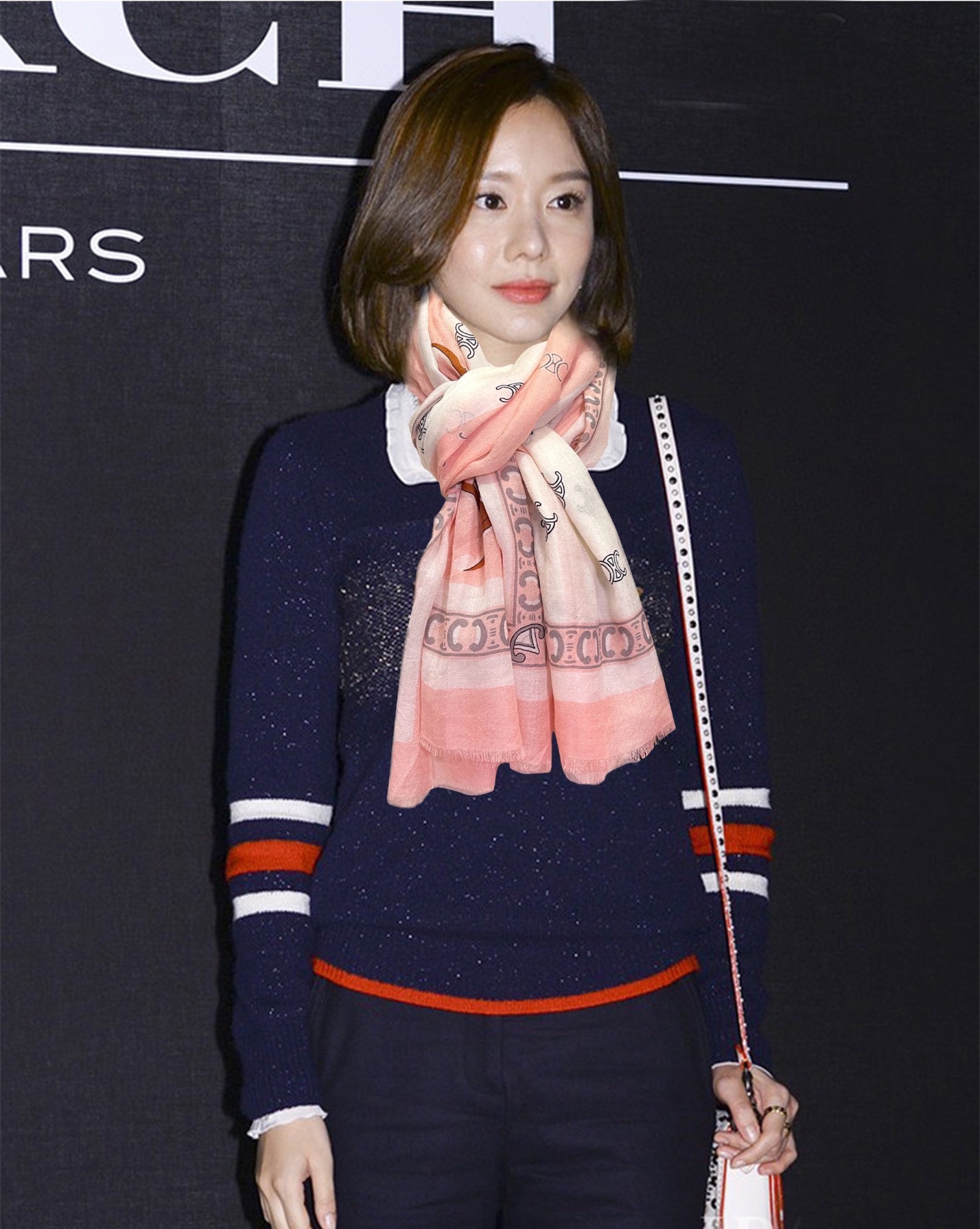 NO:169090,2013 Selin's latest model [Printed Long Scarf] It's a very easy-to-match style for everyday use] I want to travel when I see it and I'm also very easy to match. I look so energetic and needless to say, and I can see the details clearly. The high-standard quality that is absolutely praised is 100x, material, top cashmere [color], high-version scarf, celine198609092013赛琳最新款【印花长巾】 日常都非常好搭配的款订】一看到就想去旅游平时穿搭也非常好搭配,整个人看起来都会神采奕奕好多不用多说,细节品质都看得清楚,绝对获赞的高规格品质100x,材质,顶级羊绒[色],高版本围巾,celine,scarf