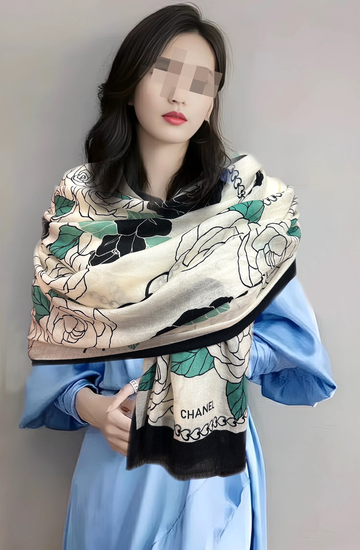 NO:183990,Xiaoxiang The latest model [Camel Flower] I bought it and said it looks good [Sun] The return rate is super high [Celebrity] The top design is so beautiful, I really like the real thing, the shawl is printed and the spray painting is very in place. The details can be seen. The whole scarf gives people a big brand aura and is very exquisite and high-end VIP recommendation is definitely worth buying. Size 100x200cm material cashmere high-version scarf, high-version scarf, shawls19860909小香 最新款【山茶花】买了都说好看[太阳]回头率超高[庆祝]顶级设计太美了,真心赞实物真心美 披肩配以印花无论设计喷绘都是非常到位细节都可见整个围巾给人大牌气场的同时又非常精致高端VIP推荐绝对值得入手尺寸100x200cm材质羊绒高版本围巾,高版本围巾,shawls,scarf