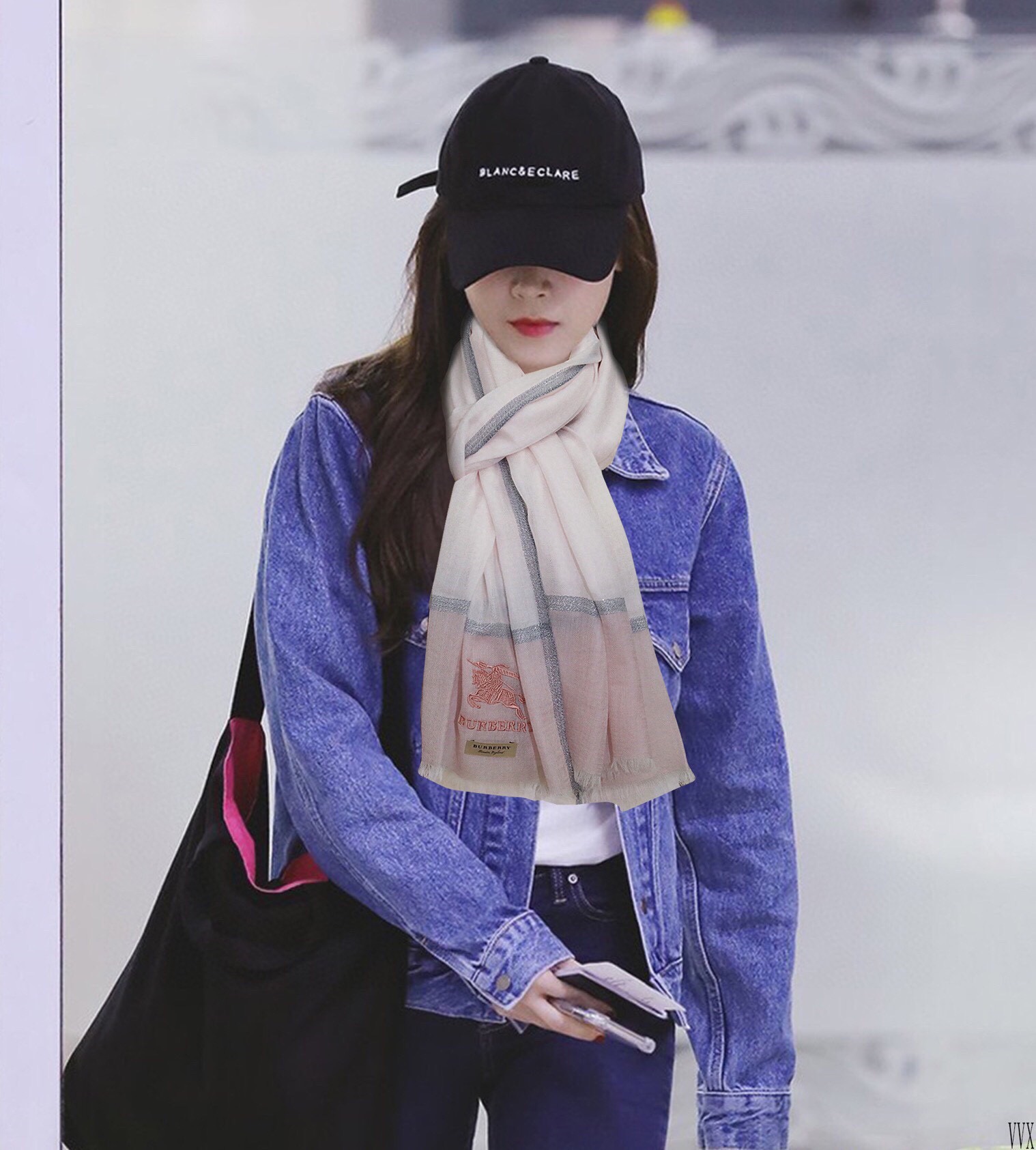 NO:185617,New 2014 Burberry's heavy recommendation is so beautiful. The hot plaids are popular for N years. Everyone likes the trendy people have several scarves in the wardrobe. Changing a scarf is enough to make you feel refreshed. High-end quality, different folds can bring out different styles, the fabric is soft and comfortable, intellectual and famous people can wear all kinds of air-conditioned rooms in the mall, size: 80x, material: cashmere high-version scarf, high-version scarf, burberry, burberry19860909上新2014 巴宝莉重磅推荐太美了火爆N年的格子,人人都喜欢时潮人都有好几条巴家围巾放在衣橱,换条围巾就足够让你有焕然一新的感觉.高端品质,不同折叠可以带出不同款式,面料柔软舒适,知性名媛各种风格通吃款空调房商场里都可以披着,尺寸:80x,材质:山羊绒高版本围巾,高版本围巾,burberry,burberry,scarf