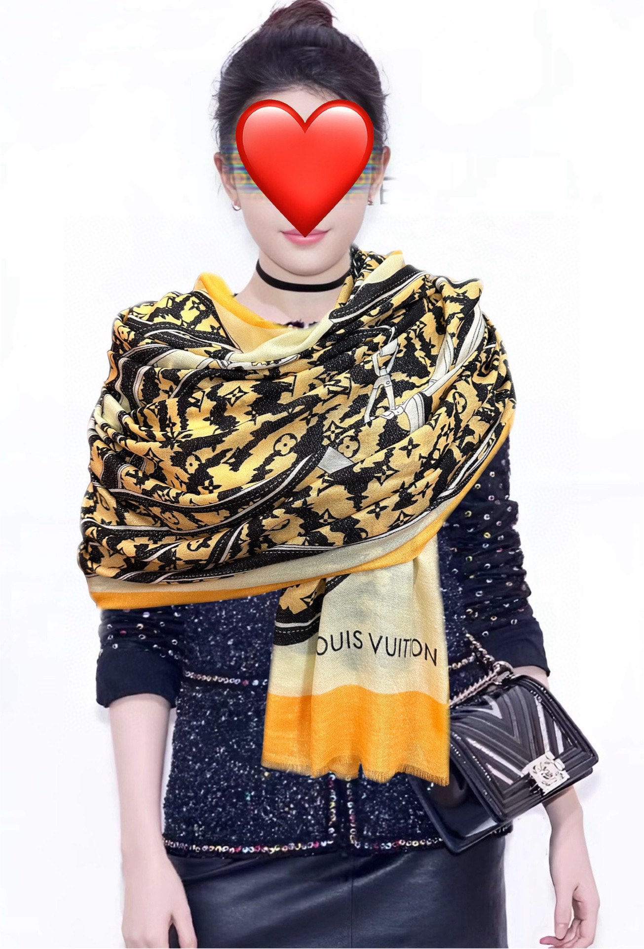 NO:187198,14 L Home Shine Shine Glowing Silver [Eating Melon] Must-have for women [Gift] Glitter [Coffee] Top-level design is so beautiful, I really like [Cashmere velvet scarf] Real and beautiful shawl with prints, no matter the design and spray painting, it is very intimate and detailed. The whole scarf gives people a big brand aura and is very exquisite and high-end VIP recommendation is definitely worth buying. Size 100xcm, material cashmere, 2-color high-version scarf, high-version scarf, louis vuitton, shawls1986090914 L家 会发光银丝[吃瓜]女人们必备款[礼物]闪闪发光[咖啡]顶级设计太美了,真心赞【羊绒绒长巾】实物真心美 披肩配以印花无论设计喷绘都是非常到位细节都可见整个围巾给人大牌气场的同时又非常精致高端VIP推荐绝对值得入手尺寸100xcm,材质羊绒,2色高版本围巾,高版本围巾,louis vuitton,shawls,scarf