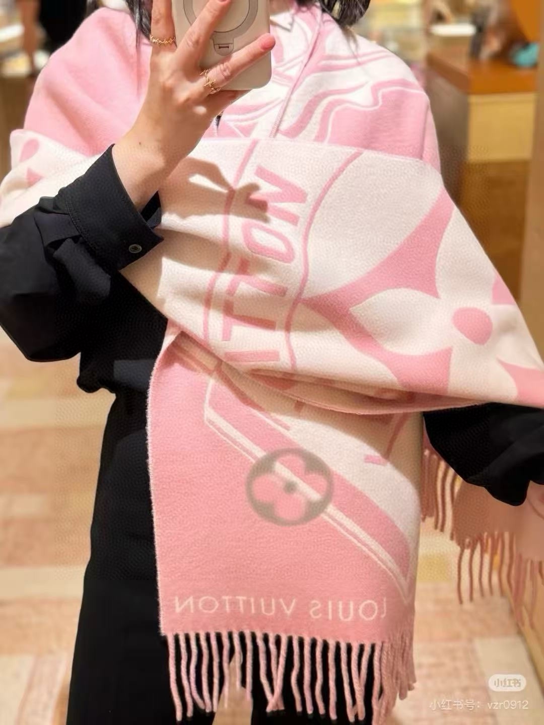 Louis Vuitton Scarf Shop Now
 Rose Cashmere Wool Winter Collection