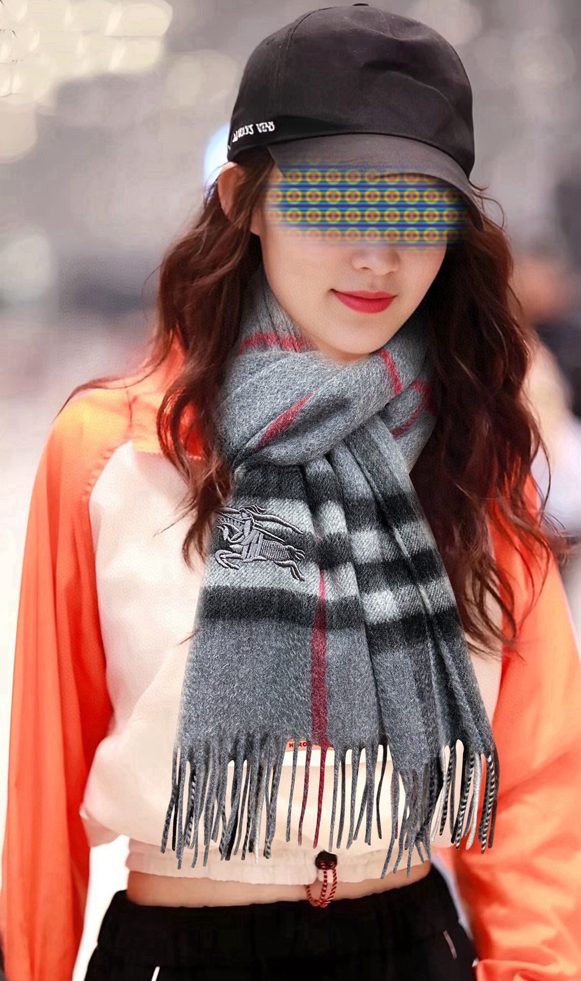 NO:188576,90 Cashmere Burberry 24 Couple Model The most popular model [Use Inner Mongolia Cashmere] Men and Women Couple Scarf is so beautiful, it makes people feel refreshing [Color] [Color] Soft and comfortable with the touch, great and exquisite logo embroidery, high-end and atmospheric, worthy of the must-have model, hurry up and start, it is really good. Size 30x material cashmere high-version scarf, high-version scarf, burberry1986090990羊绒 巴宝莉24情侣款最爆款【采用内蒙古山羊绒】男女士情侣款围巾太美了让人耳目一新的感觉[色][色][色]手感柔软舒适,棒棒哒加上精美logo刺绣高端大气,值得必备款,赶紧下手,真正好货.尺寸30x材质羊绒高版本围巾,高版本围巾,burberry,scarf