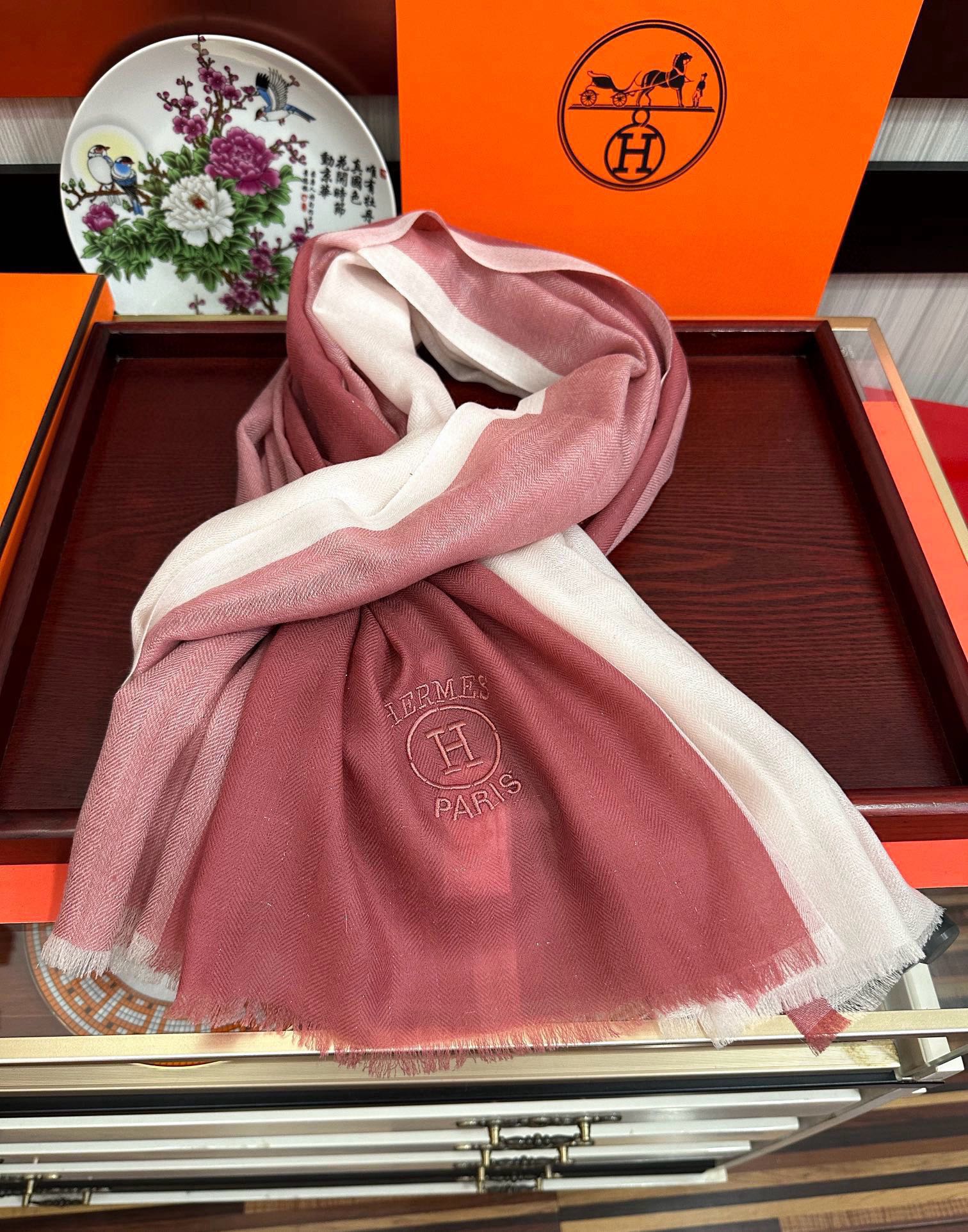 。2010 爱马士 🧣万众瞩目内蒙古绣标经典版到货🎆最优质的年轻设计师推出的最新概念👓搭配调色纱染再色织