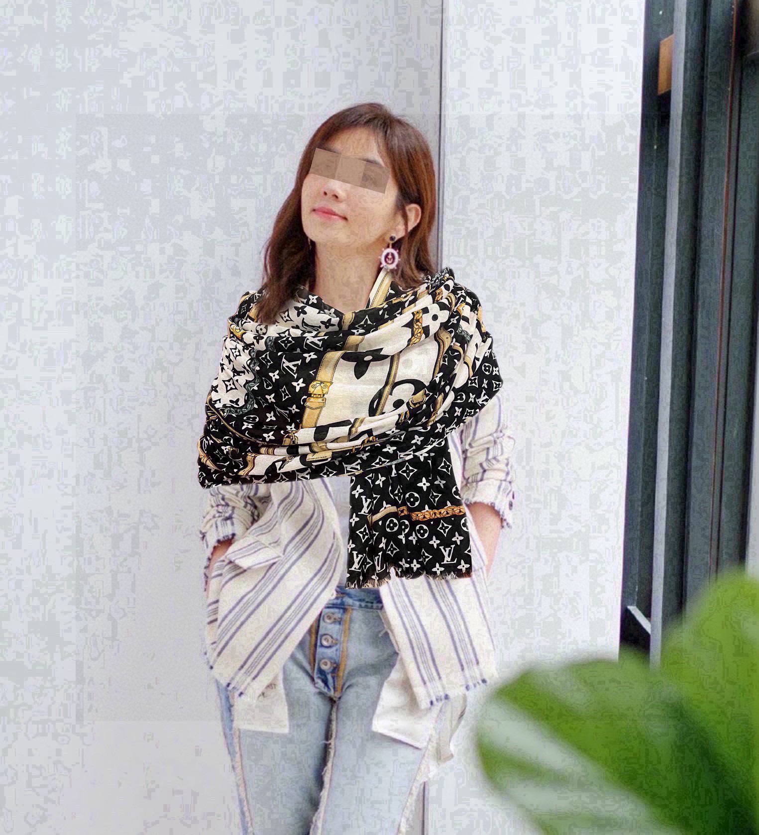 Luxurious VIP Wool Blanket Design for L V 2025 Collection, Size 100x200cm