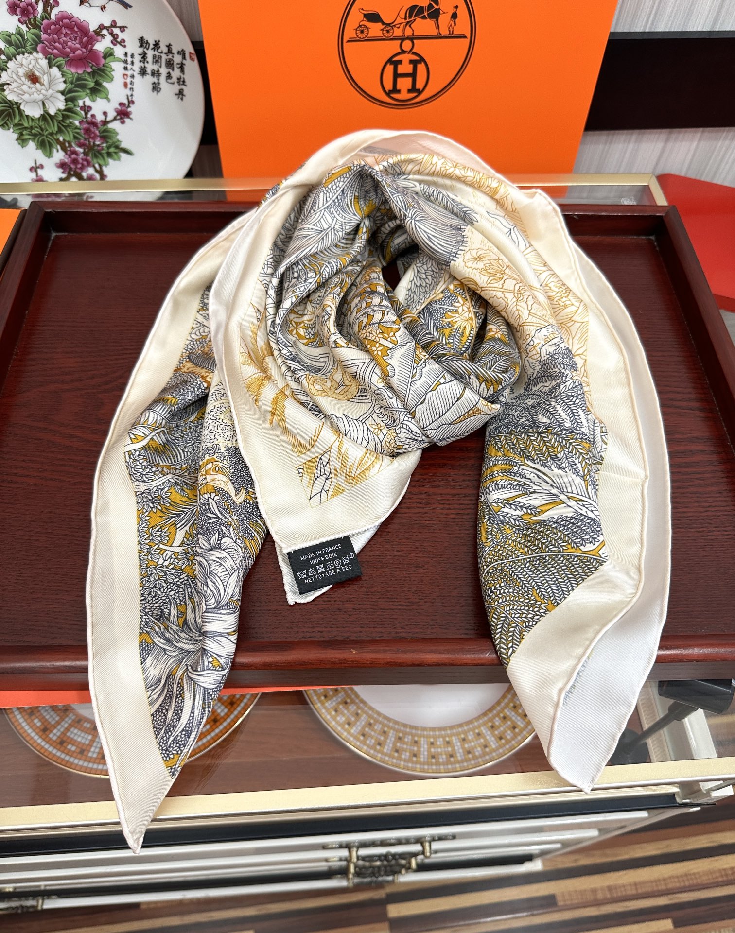 。重磅推荐 爱马🐎士2025 新款 高端设计买到都说好👍下手一定要快高端 大爱❤️女人尤物 货极少 四季