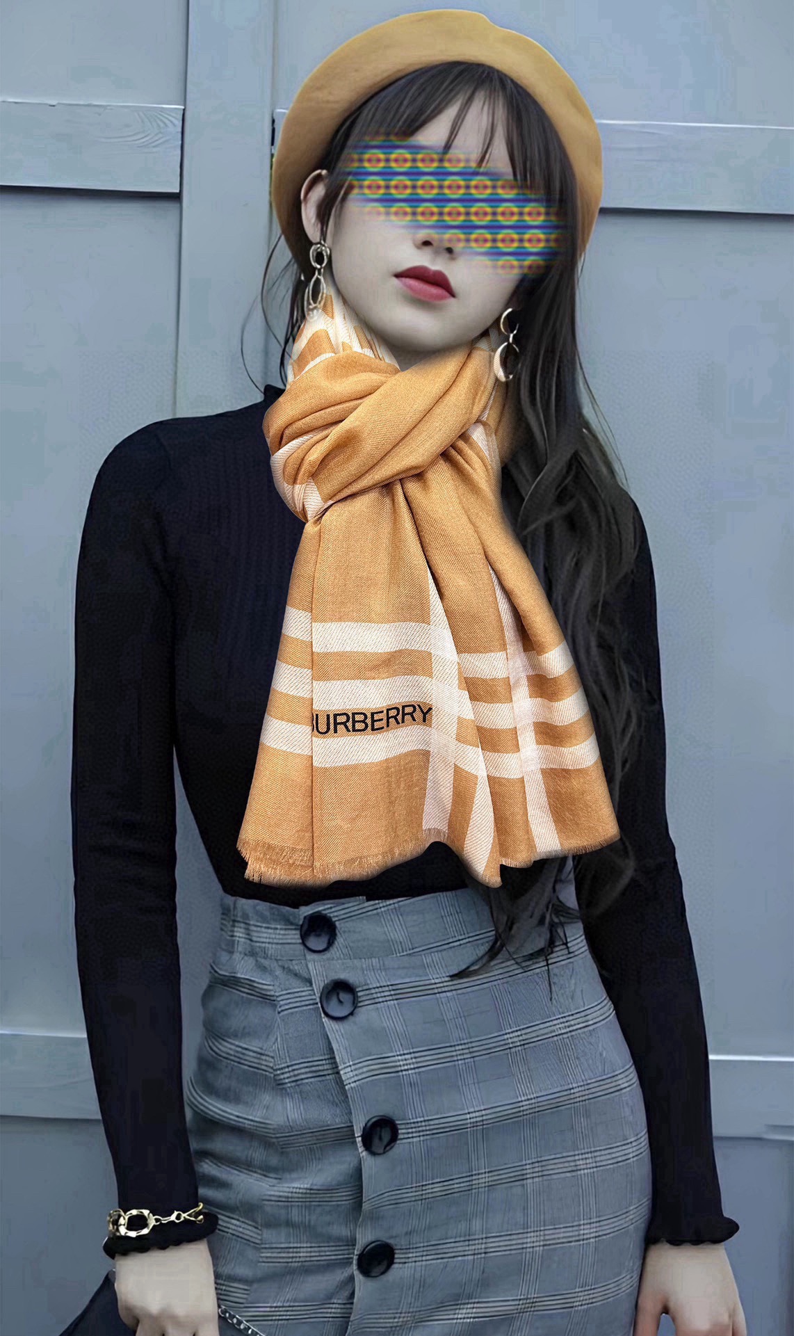 NO:189083,The latest style, so beautiful that the real thing is truly beautiful. The shawl is printed with print, no matter the design and spray painting, it is very accurate. The details can be seen. The whole scarf gives people aura and is very exquisite and high-end VIP recommended is definitely worth buying. Size 100x200cm, material cashmere high-version scarf, high-version scarf, burberry, shawls19860909巴宝利 最新款、太美到心动实物真心美 披肩配以印花无论设计喷绘都是非常到位细节都可见整个围巾给人气场的同时又非常精致高端VIP推荐绝对值得入手的款 尺寸100x200cm,材质羊绒高版本围巾,高版本围巾,burberry,shawls,scarf