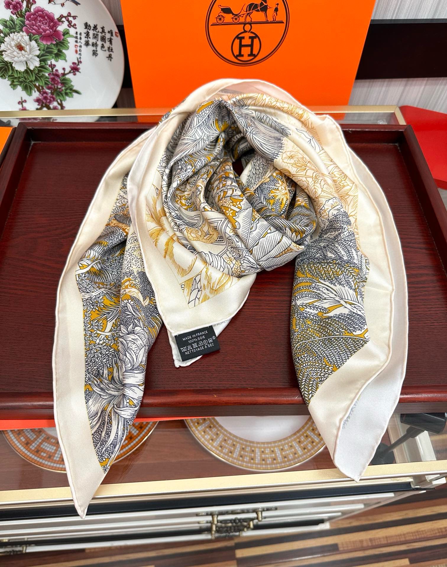 重磅推荐 爱马🐎士2025 新款 高端设计买到都说好👍下手一定要快高端 大爱❤️女人尤物 货极少 四季都