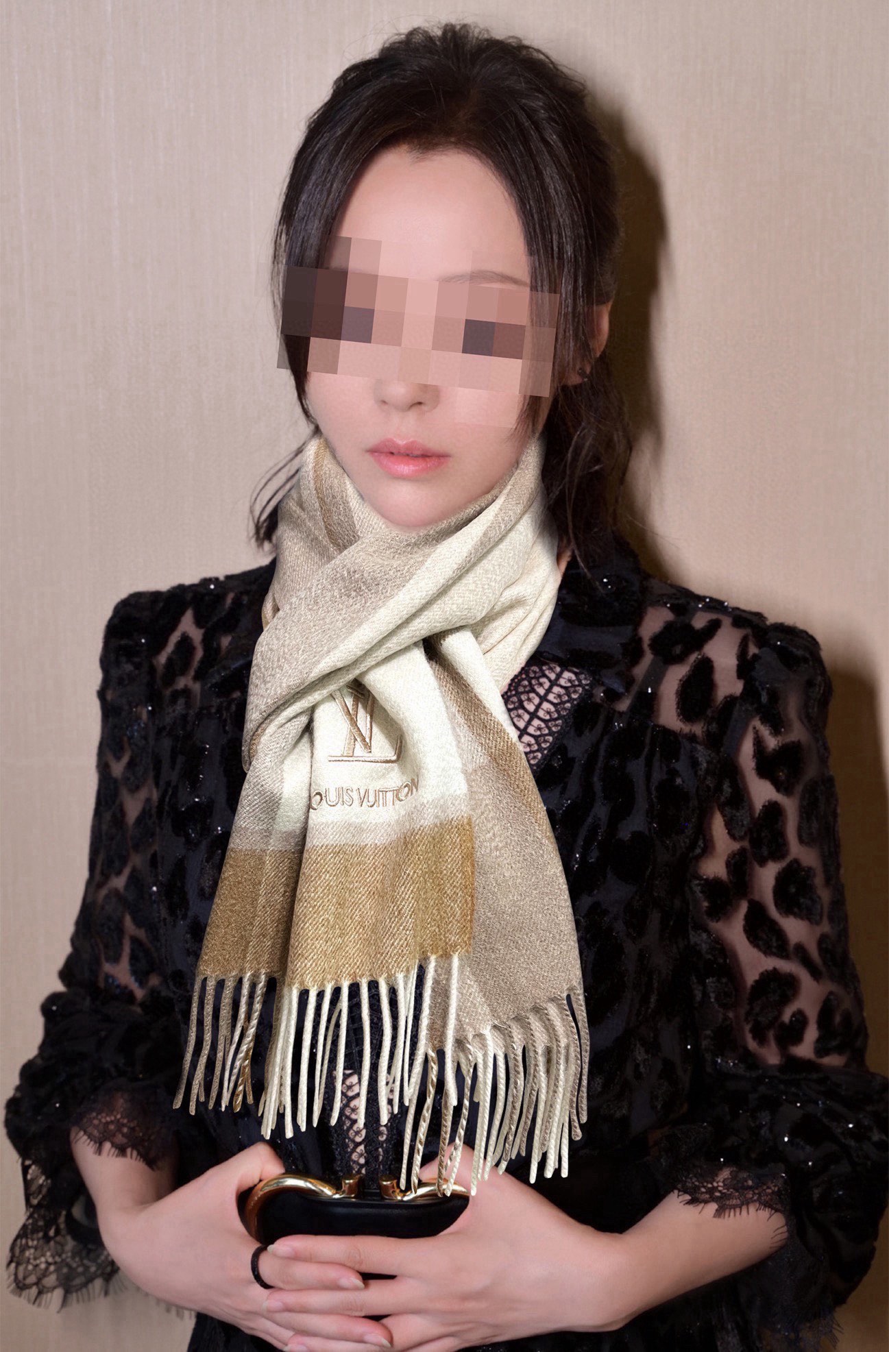 。85%山羊绒  2025 L家 采用内蒙古顶级山羊绒，新款男女通用情侣款👫重磅推荐💥 经典的格子，永不