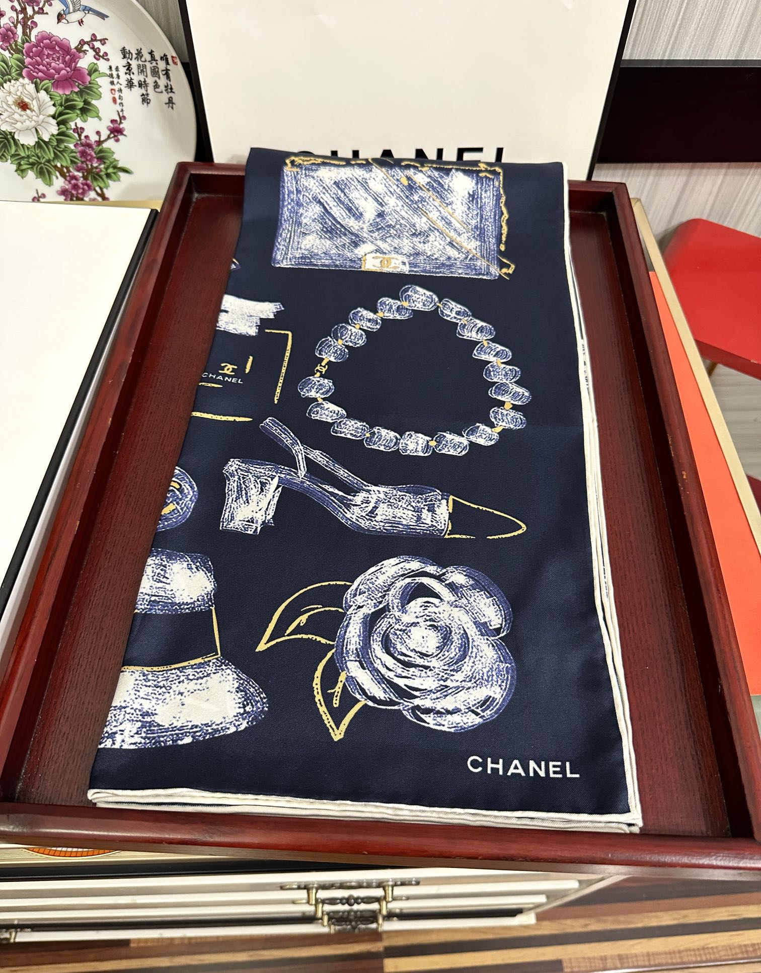 。新品 小香🌟太美了庆祝四季都可以用‼️真心美的让人非常非常心动 上身效果简直美翻了 品质非常完美👍‼️