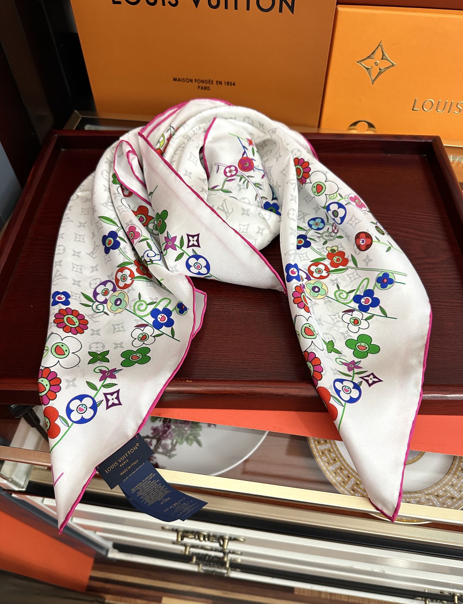 。10最新款 LV 高品质永远都是那么经典庆祝今年最流行的款式太阳顶级设计 Monogram SuPer