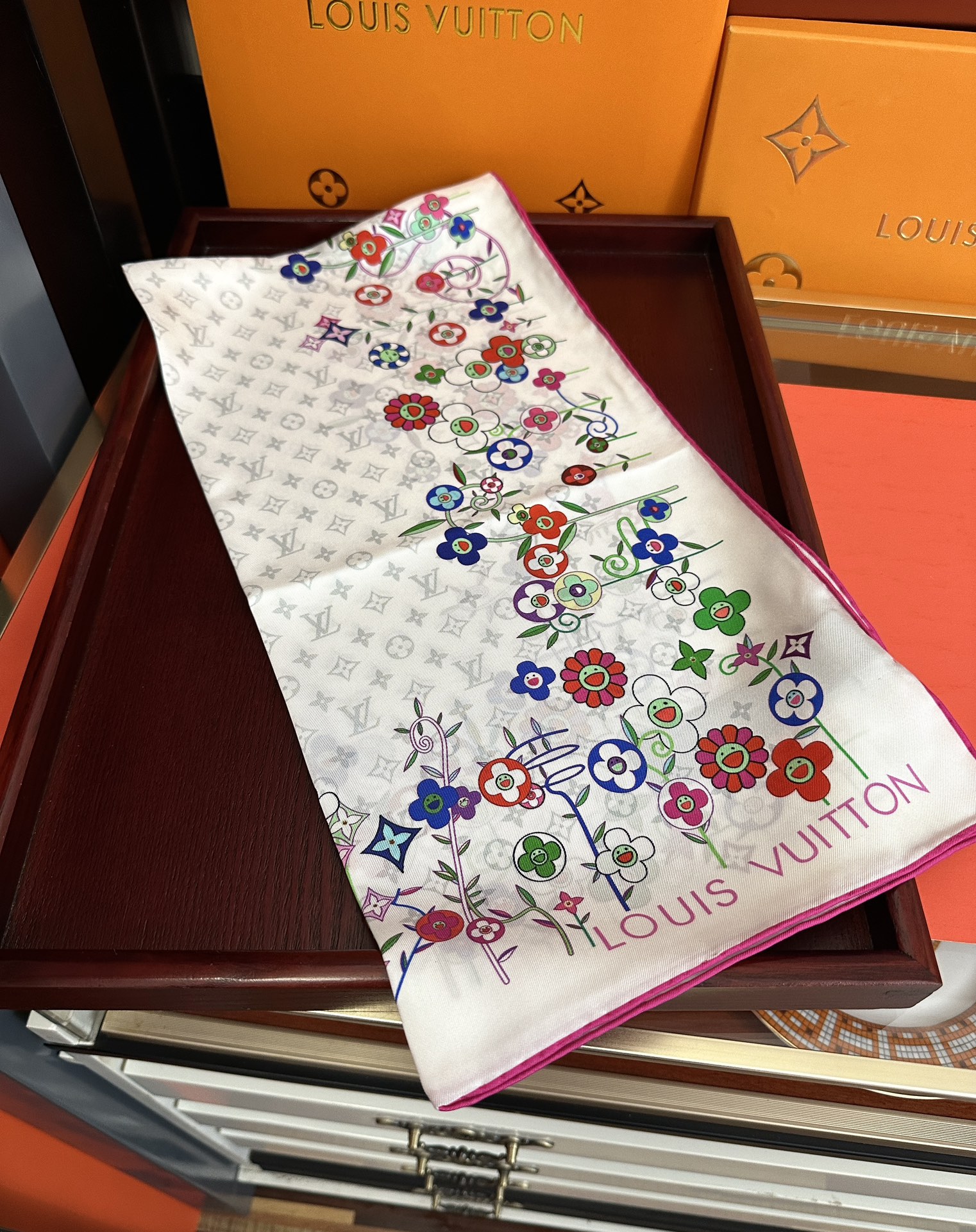 。10最新款 LV 高品质永远都是那么经典庆祝今年最流行的款式太阳顶级设计 Monogram SuPer