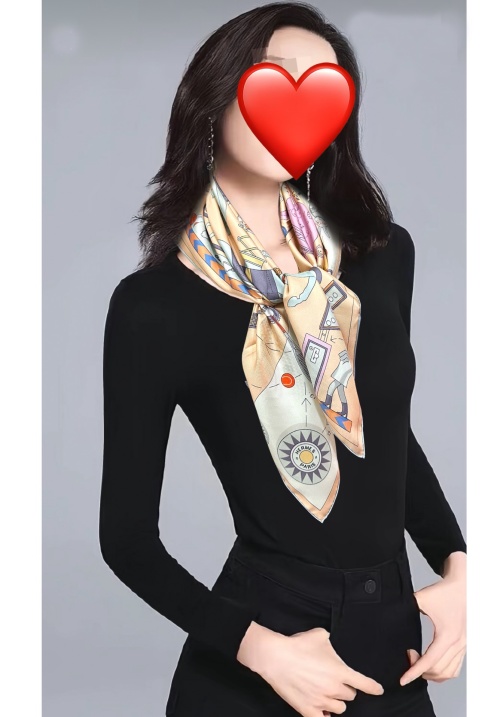 Hermès Silk Scarf Women's Fashionable Shawl 90x90cm - Handmade 1 Hermès Silk Scarf Women's Fashionable Shawl 90x90cm - Handmade