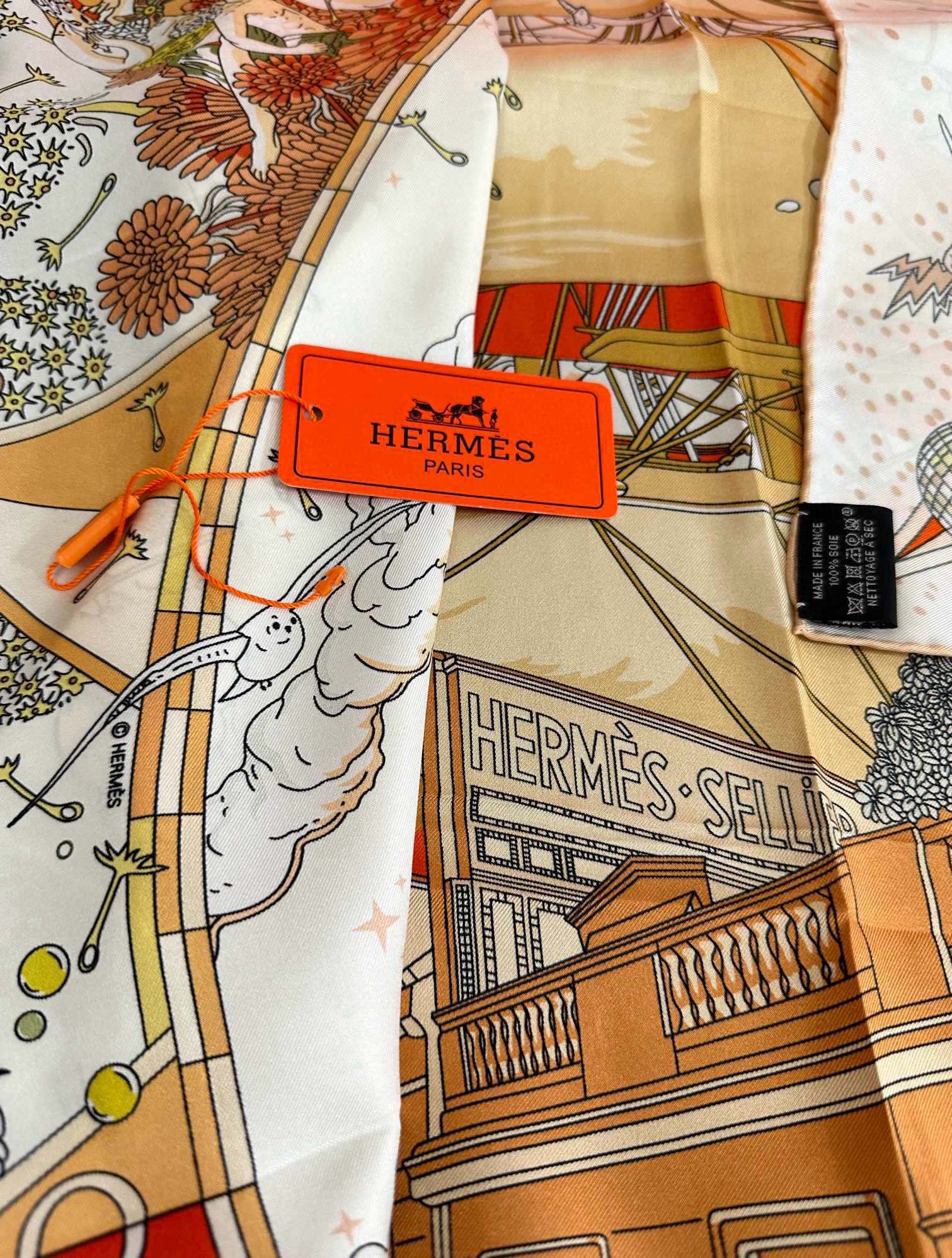 上新2025 。HERMES 重磅庆祝【爱马仕旗舰】方巾嘴唇精简时髦，品质感很显好得意好搭到上瘾的丝巾色