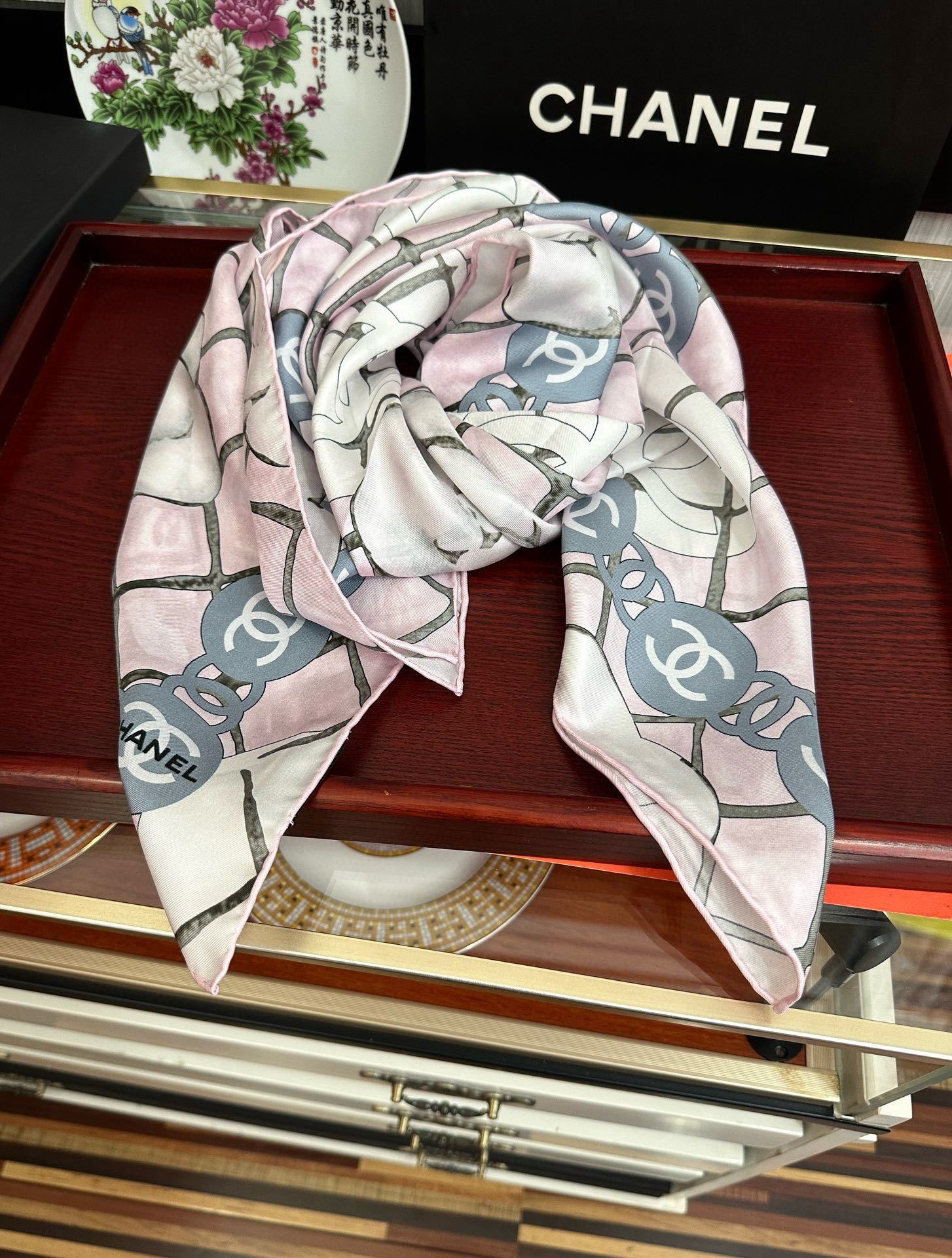 🔥2080高品质 香奈儿【山茶花系列】 精致款边 永远都是那么经典發『▪️落入安稳,经典宇宙情人』香粉欢