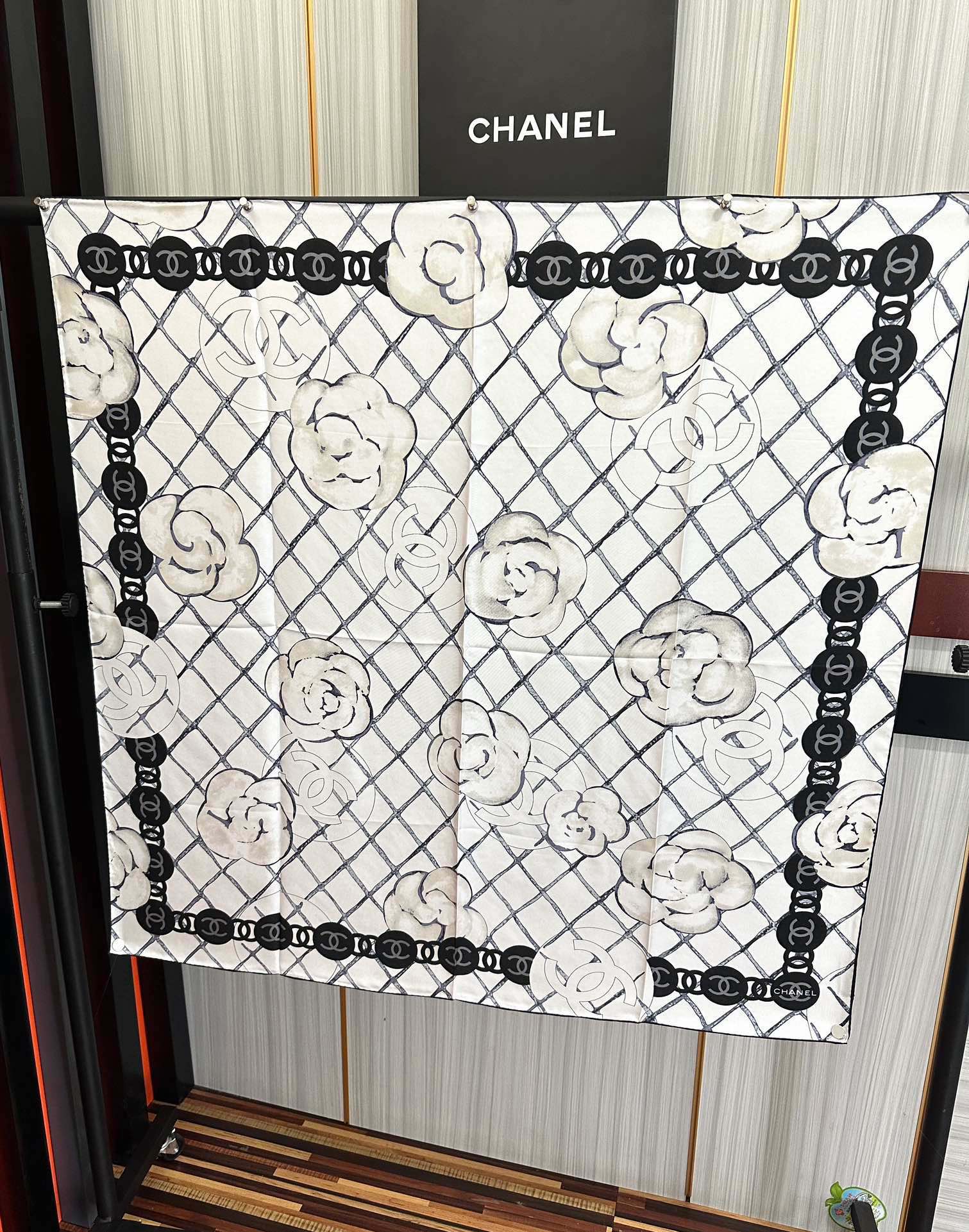 🔥2080高品质 香奈儿【山茶花系列】 精致款边 永远都是那么经典發『▪️落入安稳，经典宇宙情人』香粉欢