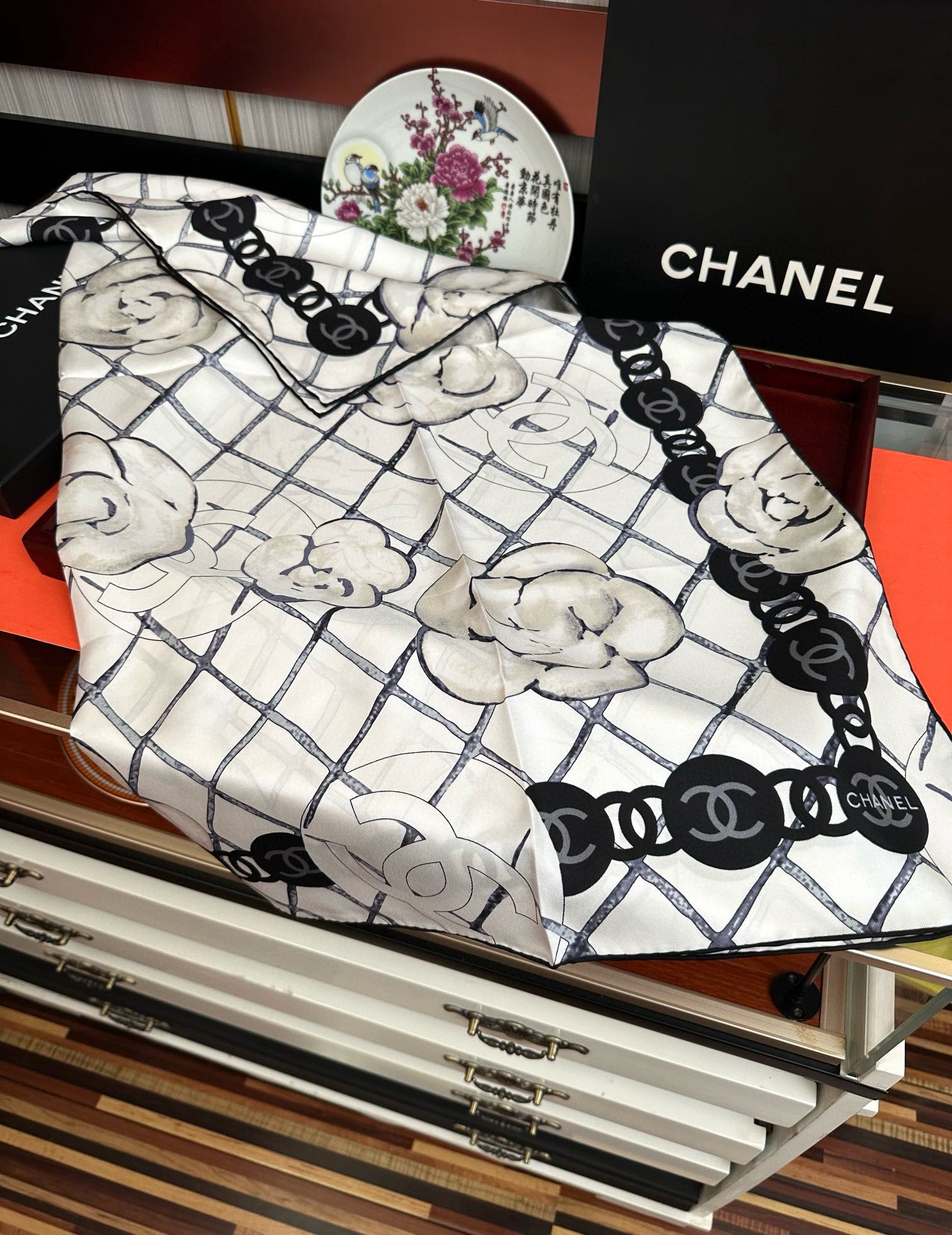 🔥2080高品质 香奈儿【山茶花系列】 精致款边 永远都是那么经典發『▪️落入安稳，经典宇宙情人』香粉欢