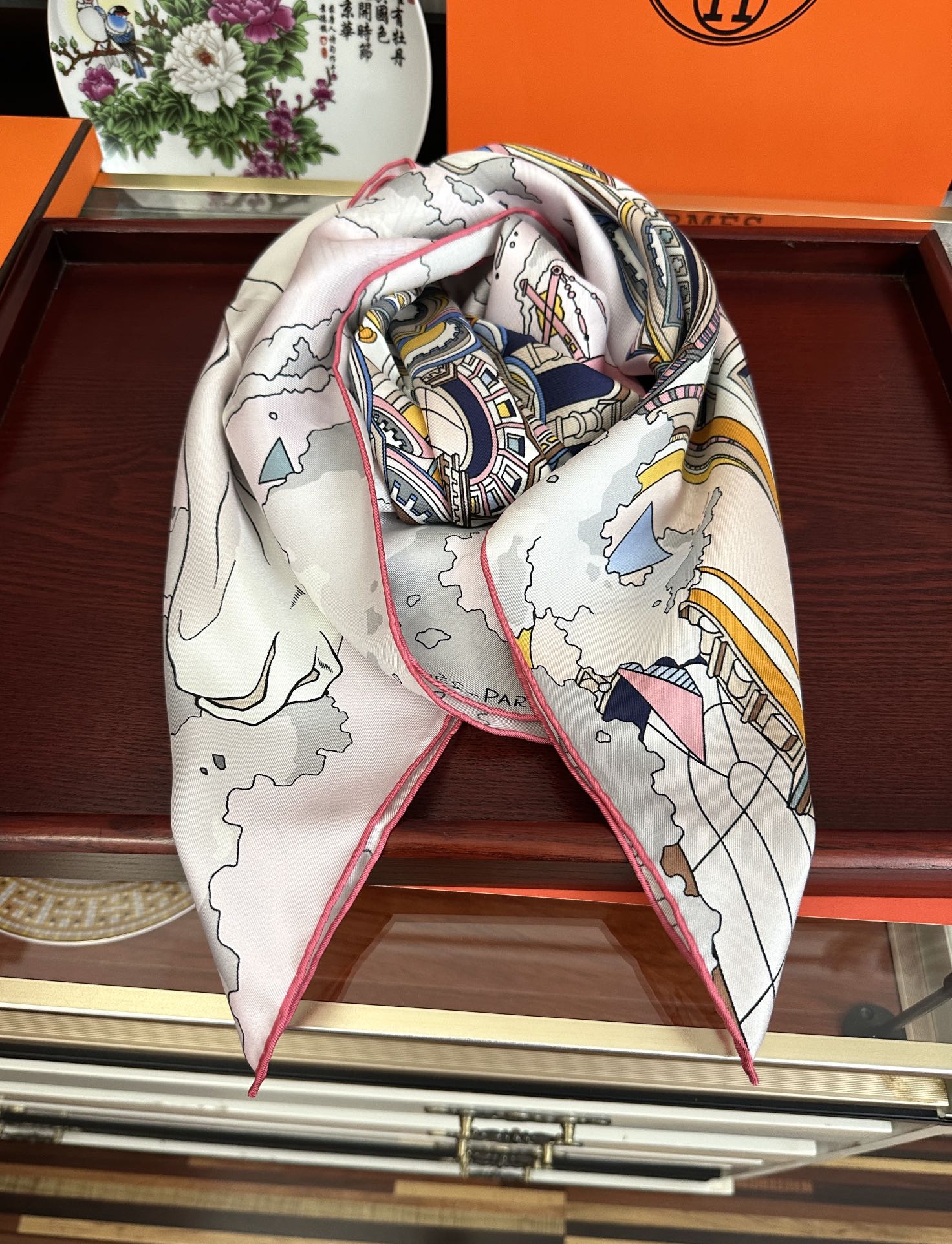 Hermes Silk Scarf 90cm - Exquisite Horse Design, Hand-Rolled Edges 5 i1751895654 1167 7