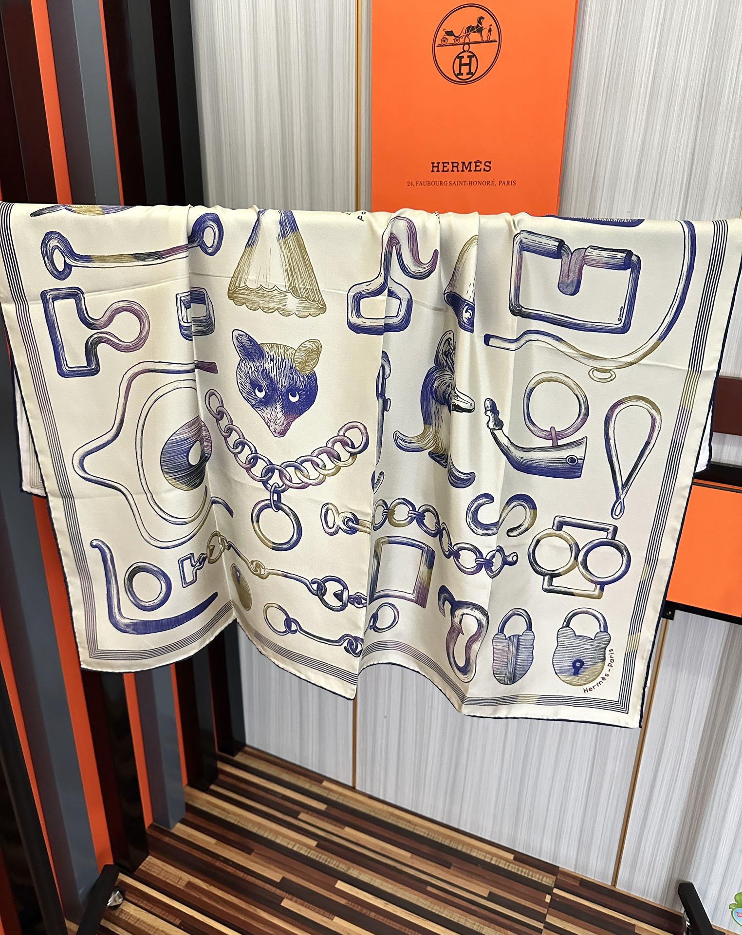 🆕高品质2025爱马仕最新款 官网同步 太阳精致卷边嘴唇太美了品质感很显好得意好搭到上瘾的丝巾色带着不显