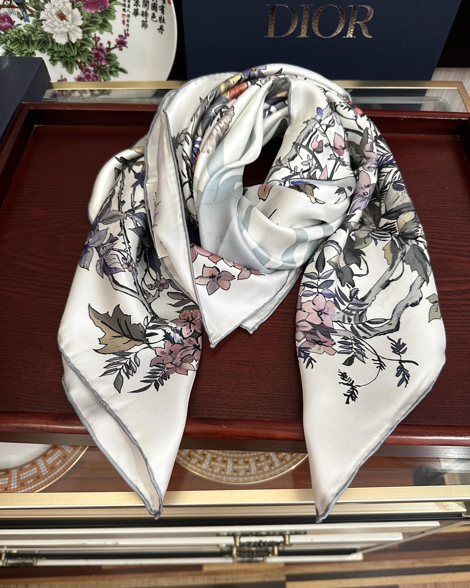 。 迪奥2025春夏季新款，【太阳花神系列】太美了玫瑰买到都说好👍下手一定要快高端 大爱❤️女人尤物 货