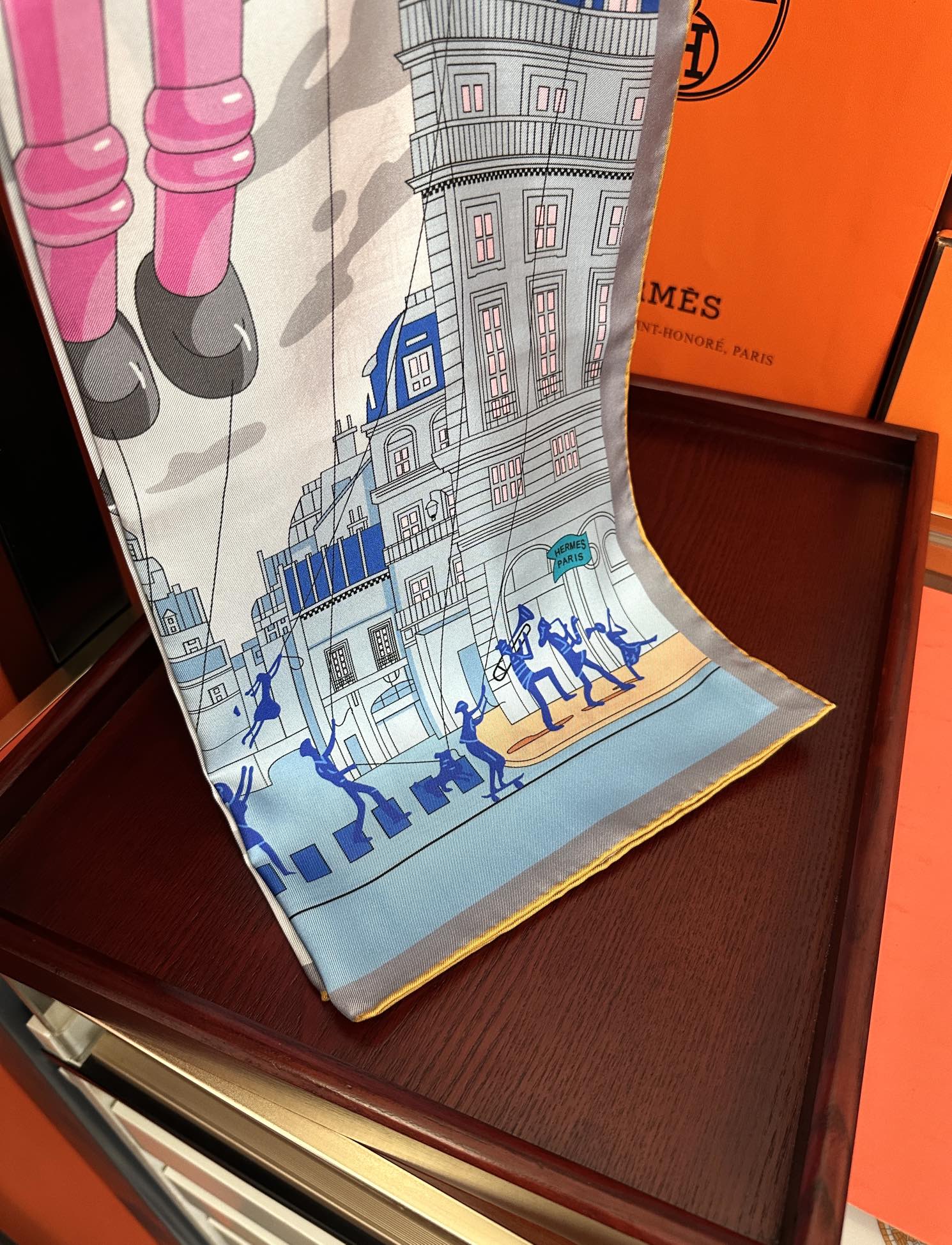 高版本。HERMES 2025官网同步 【爱马仕巡游】太阳精致卷边嘴唇品质感很显好得意好搭到上瘾的丝巾色