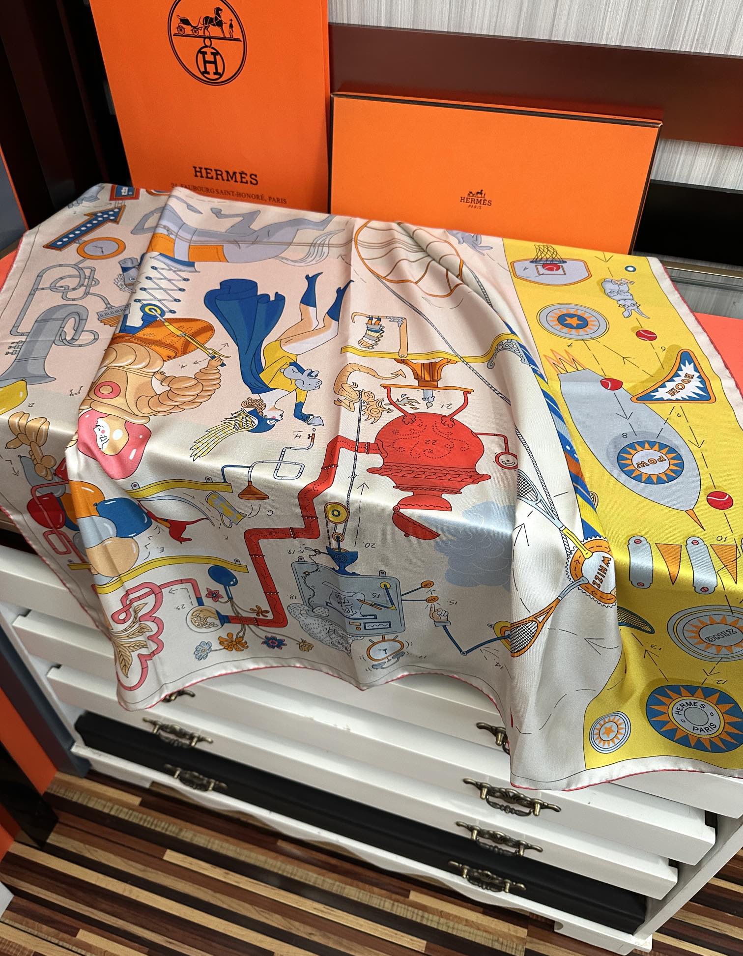  。H家2025新款【爱马系列】手工卷边，买到都说好👍下手一定要快高端 大爱❤️女人尤物 货极少 四季都