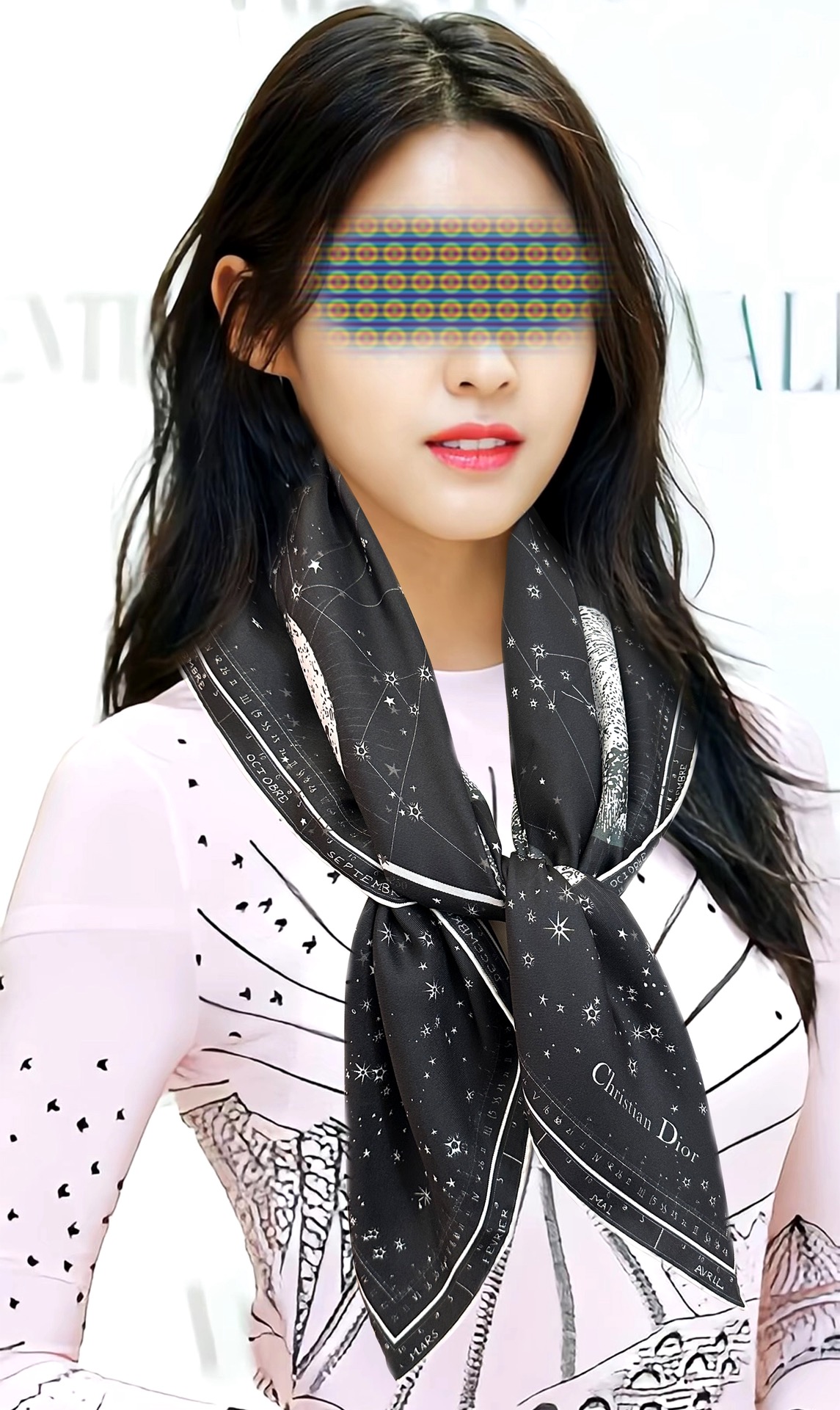 新款Dior 【星座系列】2025新款💦丝印花方巾是发布秀的款式庆祝Zodiac 印花玫瑰展示对星座的迷