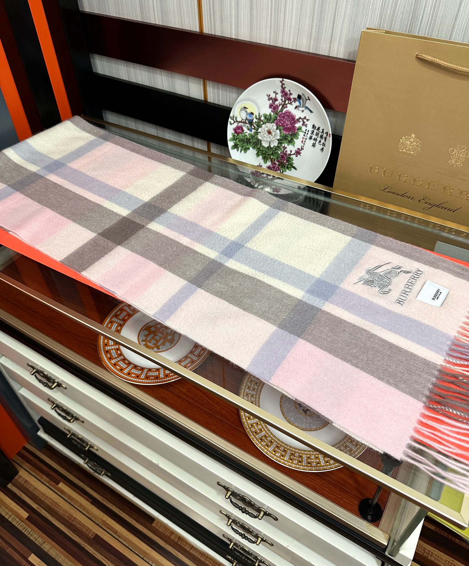 。85%山羊绒  2025巴宝莉【刺绣战马】采用内蒙古顶级山羊绒 最新款男女通用情侣款👫重磅推荐💥 经典