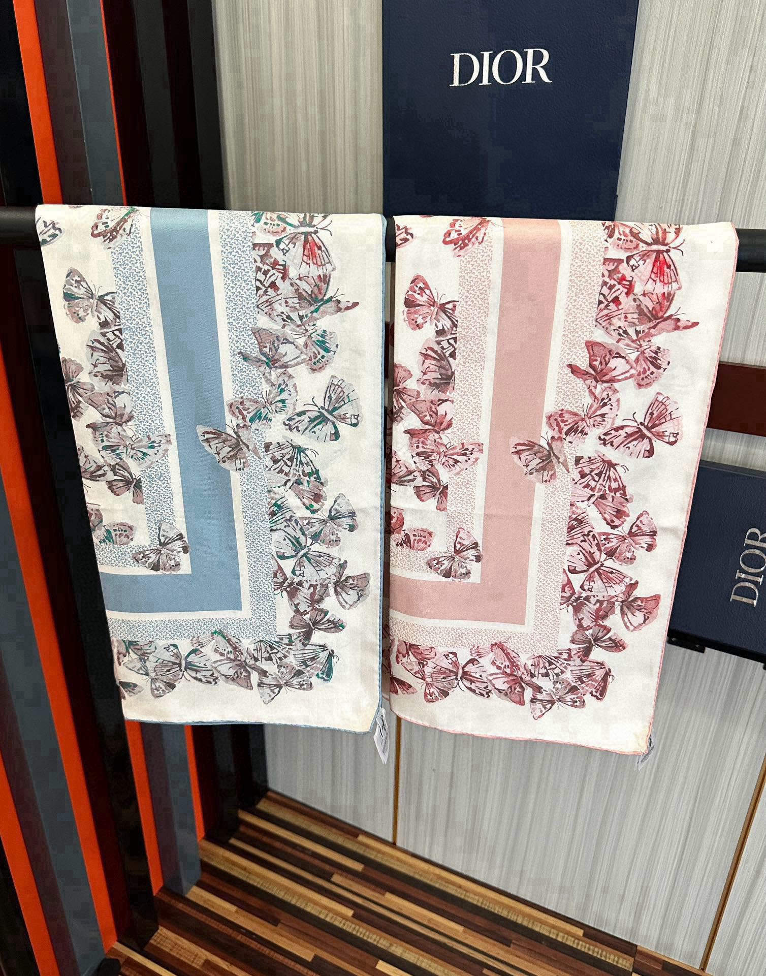 🆕新款 Dior 2025最新款官网同步Camo PaPillon 图案印花庆祝以优雅而诗意的设计全新演