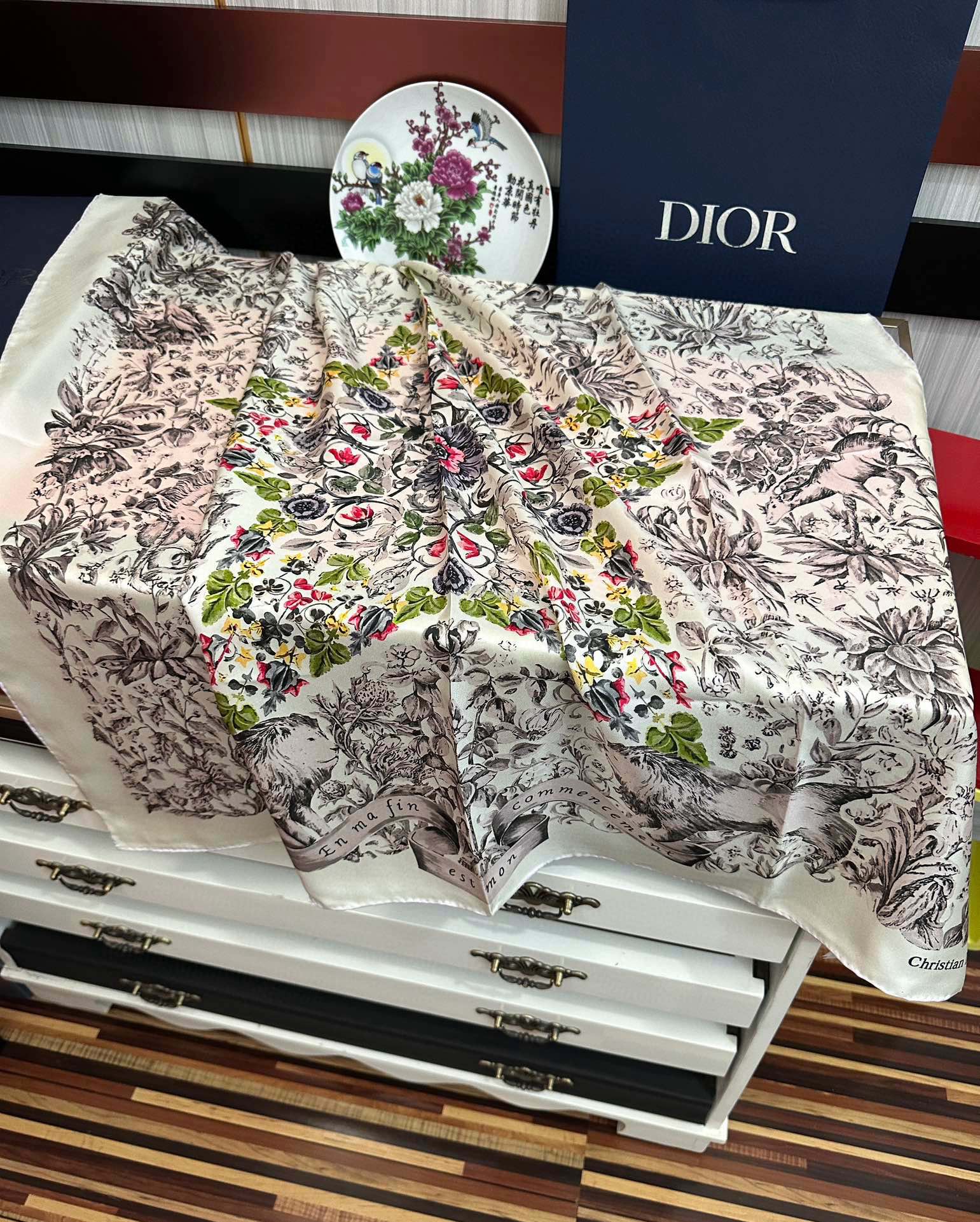 🆕新款 迪奥 官网同步 【花卉系列】太美了 2025春夏季新款，太美了玫瑰买到都说好👍下手一定要快高端 