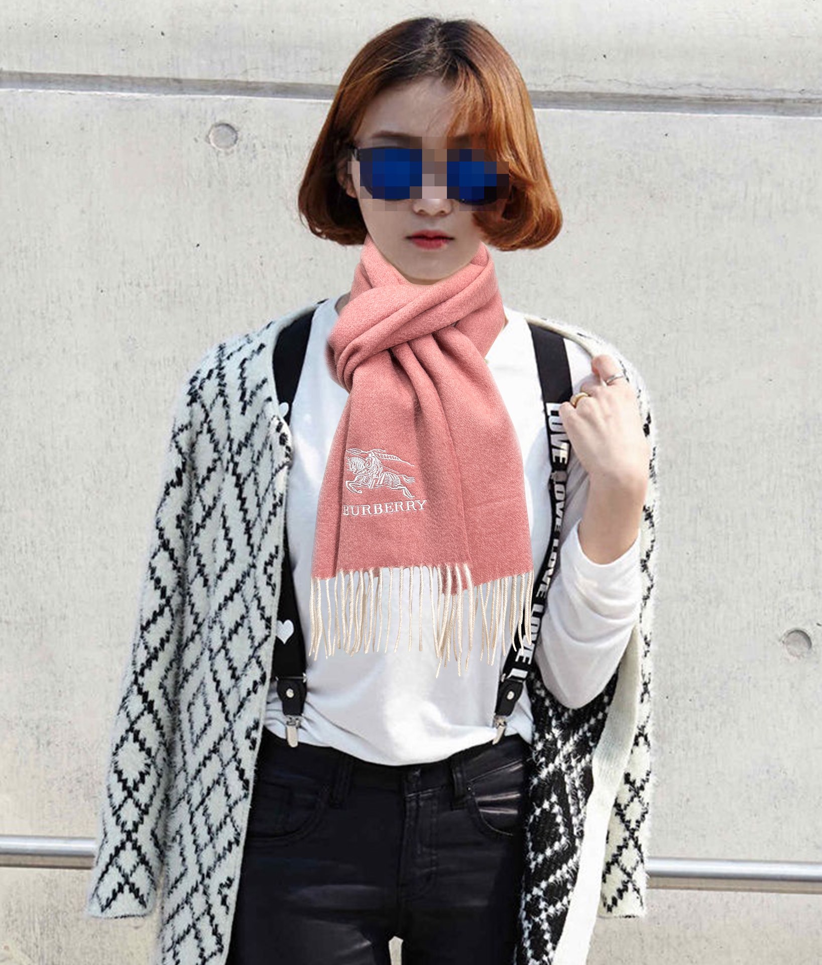 。 巴宝莉【刺绣战马】2025 最新款男女通用情侣款👫重磅推荐💥 经典的格子，永不过时。非常保暖柔软亲肤