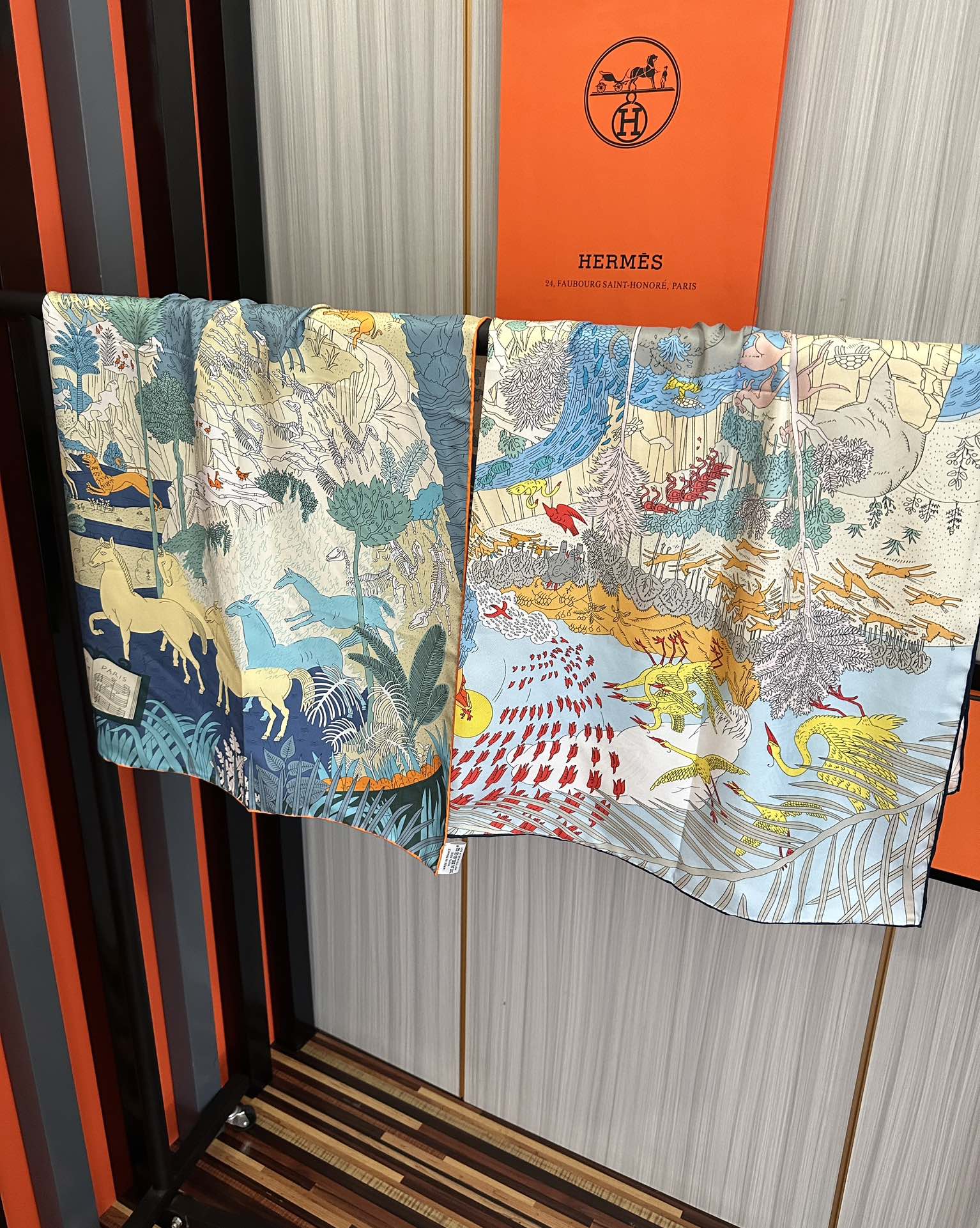 上新2025 。HERMES 重磅庆祝【大自然动物森林】方巾嘴唇精简时髦，品质感很显好得意好搭到上瘾的丝