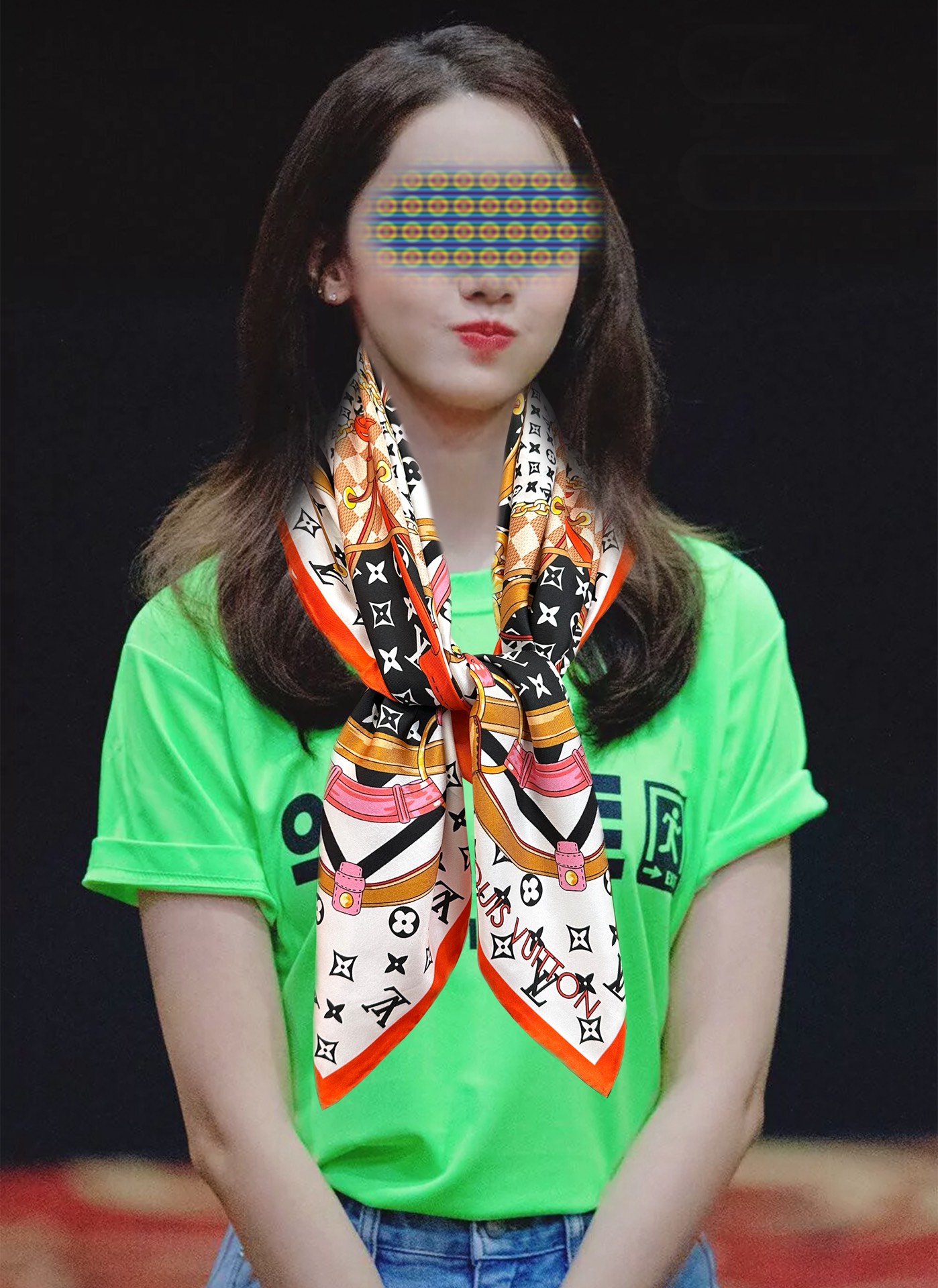 🆕 高版本LV 官网同步👍太美了庆祝Flower And StraPs 真丝方巾以瞩目笔触彰显雅致风范得