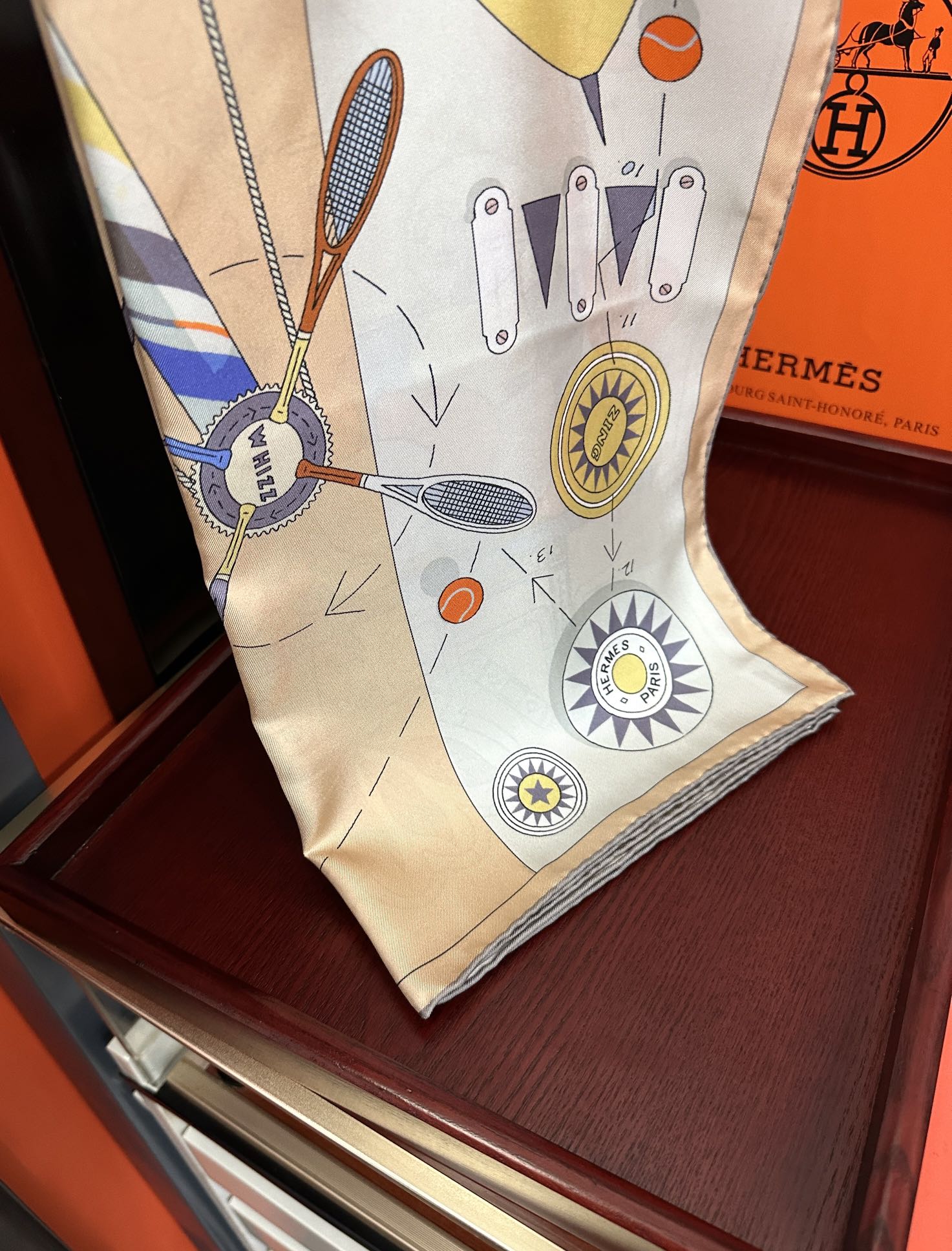  。H家2025新款【爱马系列】手工卷边，买到都说好👍下手一定要快高端 大爱❤️女人尤物 货极少 四季都