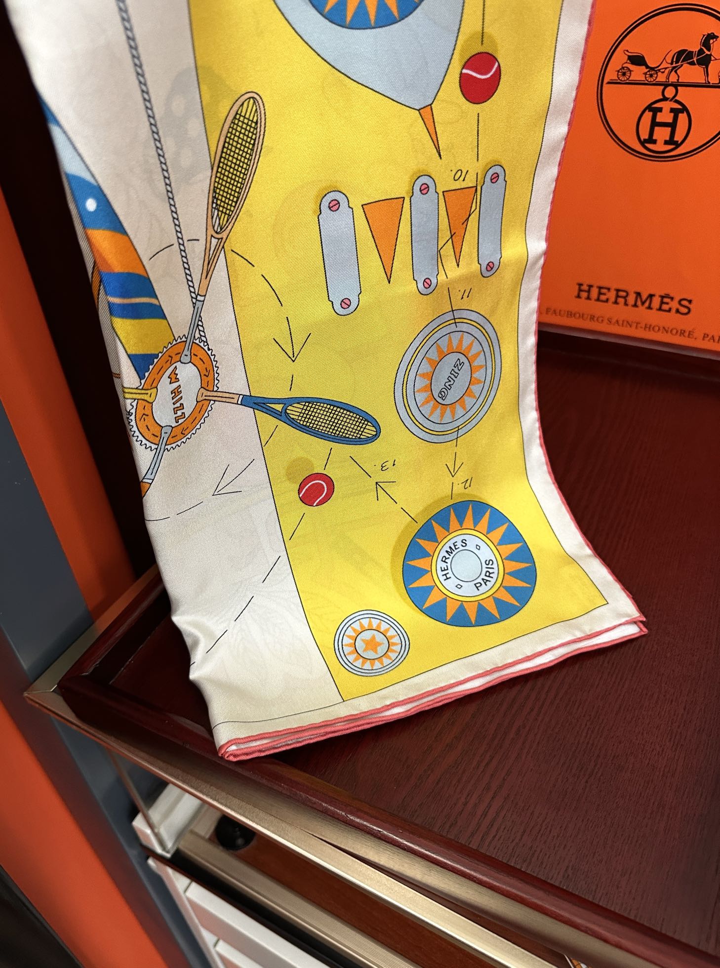  。H家2025新款【爱马系列】手工卷边，买到都说好👍下手一定要快高端 大爱❤️女人尤物 货极少 四季都