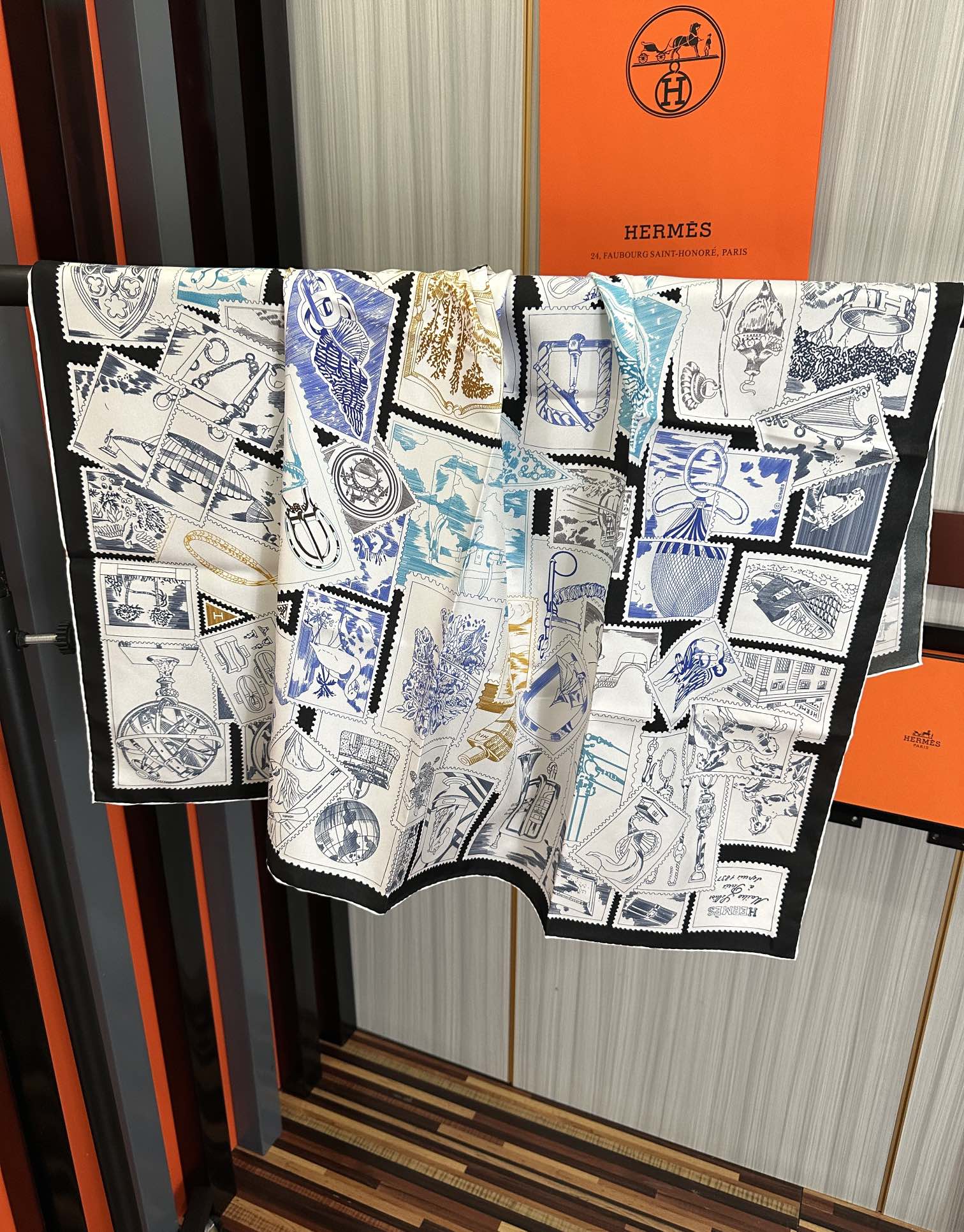 上新2025 。HERMES 重磅庆祝【福宝集邮者】90方巾嘴唇精简时髦，太美了 品质感很显好得意好搭到