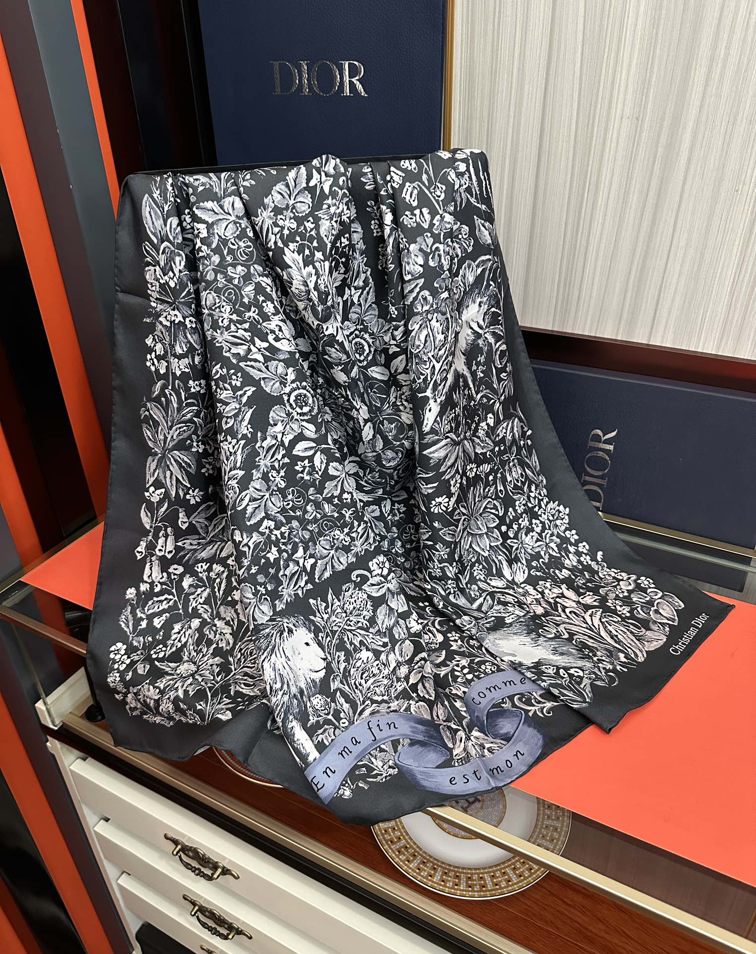 🆕新款 迪奥 官网同步 【花卉系列】太美了 2025春夏季新款，太美了玫瑰买到都说好👍下手一定要快高端 