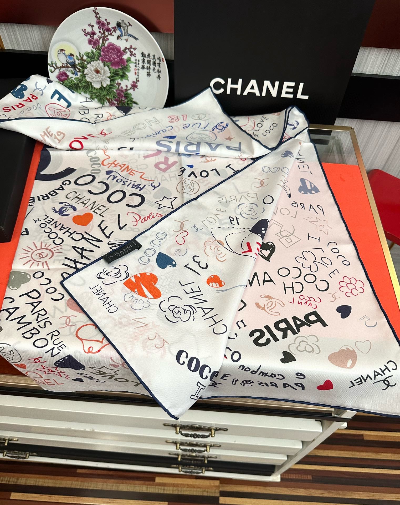  。香奈儿【18mm双面同色】浪漫爱情重磅推荐色真的超级爱的款式❤️Love,真情永在得意一条印有cha