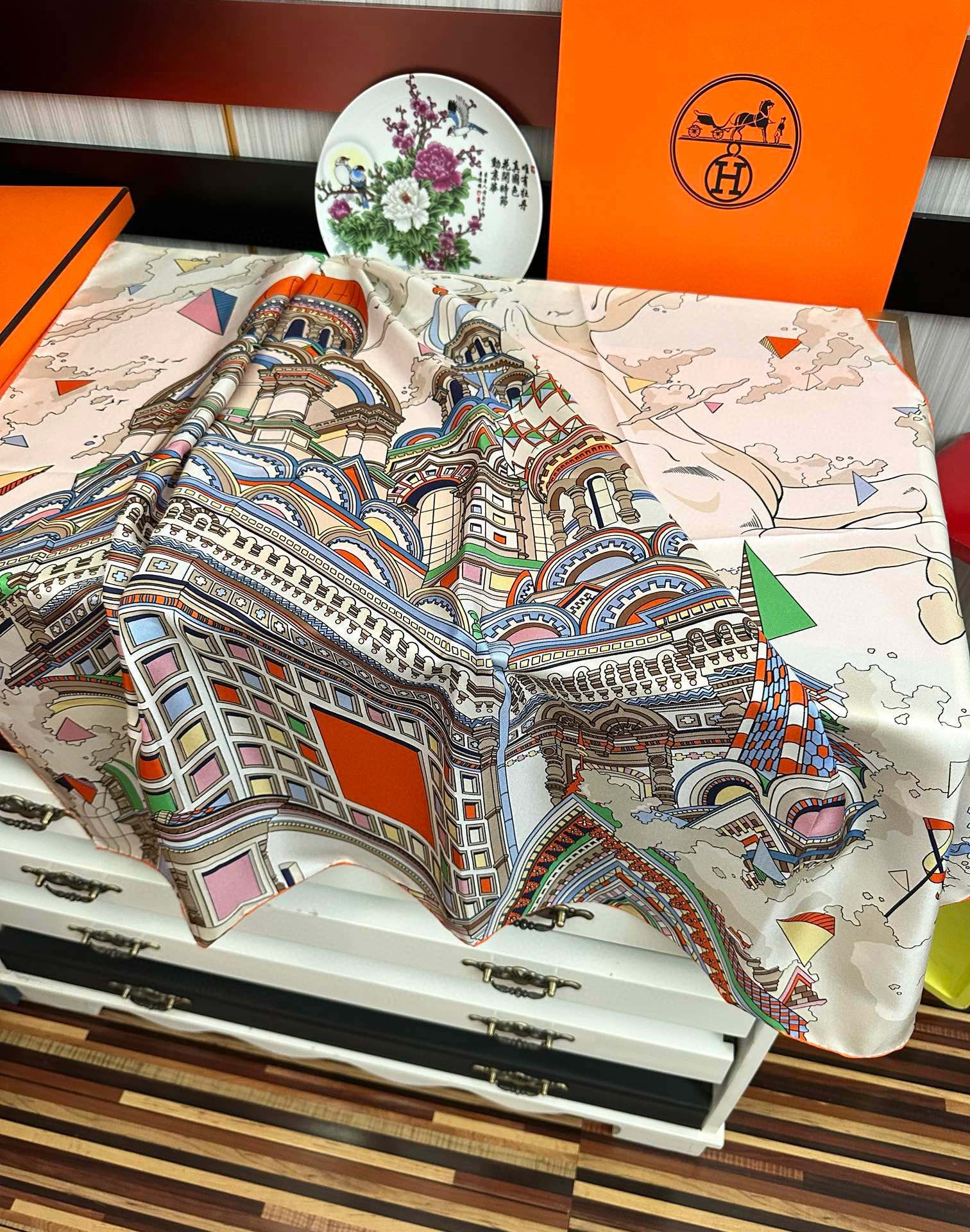 🆕高品质 爱马仕 2025新款太美了【骏马奔腾】精致手工卷边，买到都说好👍下手一定要快高端 大爱❤️女人