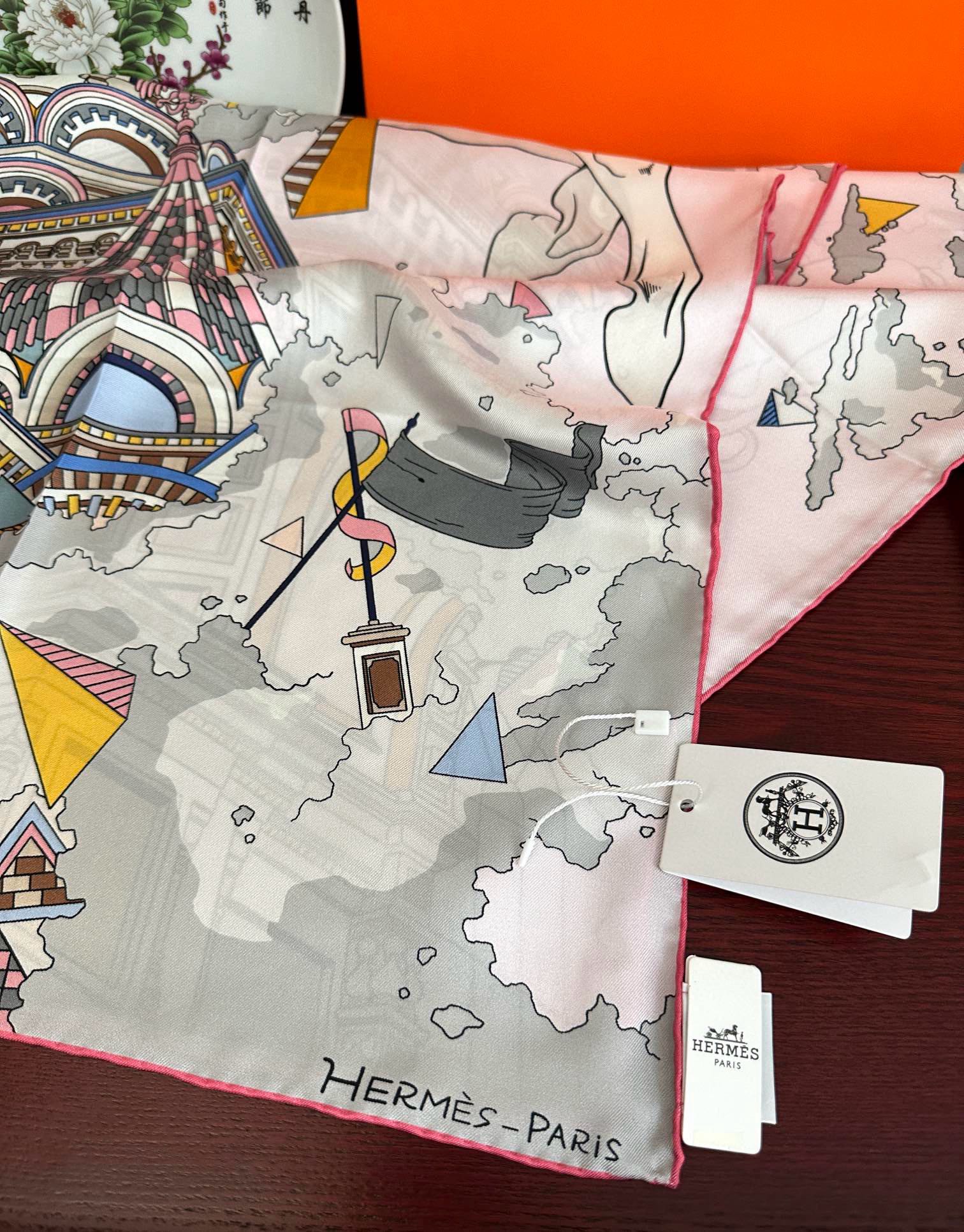 🆕高品质 爱马仕 2025新款太美了【骏马奔腾】精致手工卷边，买到都说好👍下手一定要快高端 大爱❤️女人