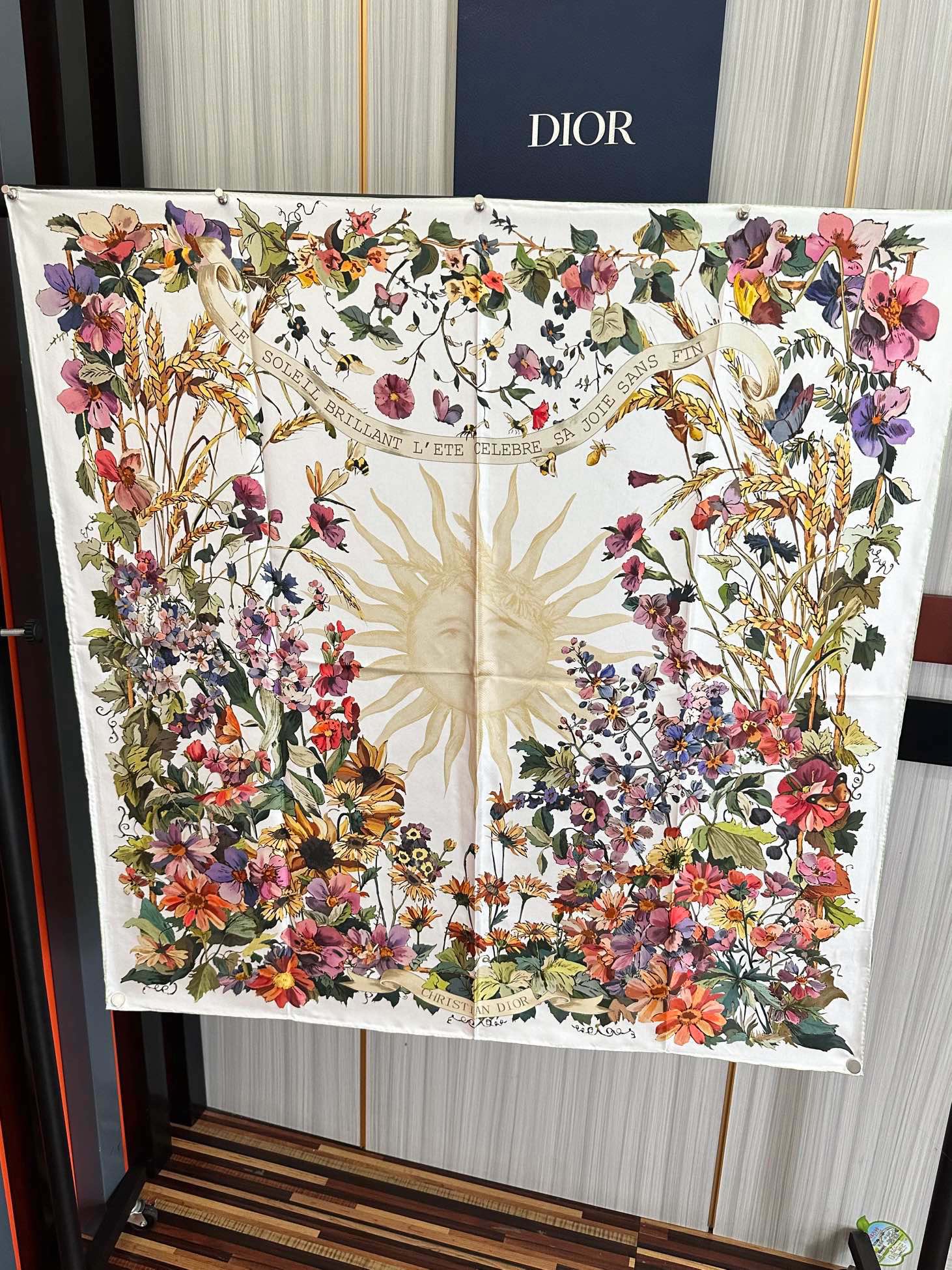 。 迪奥2025春夏季新款，【太阳花神系列】太美了玫瑰买到都说好👍下手一定要快高端 大爱❤️女人尤物 货