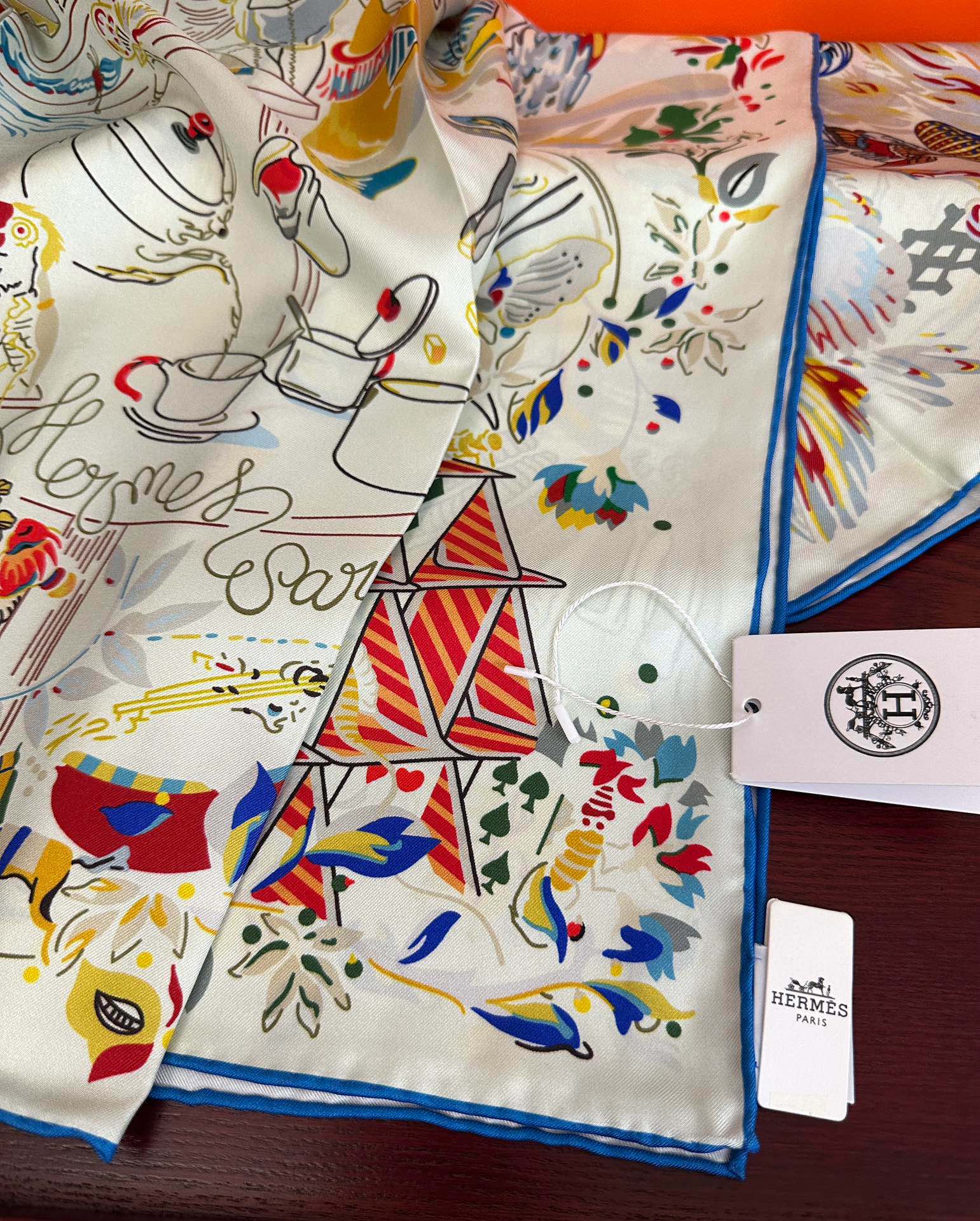 🆕高版本 爱马仕 官网同步【埃米尔奇幻之夜 】设计师：Virginie 夜幕降临在圣奥诺雷街（rue d