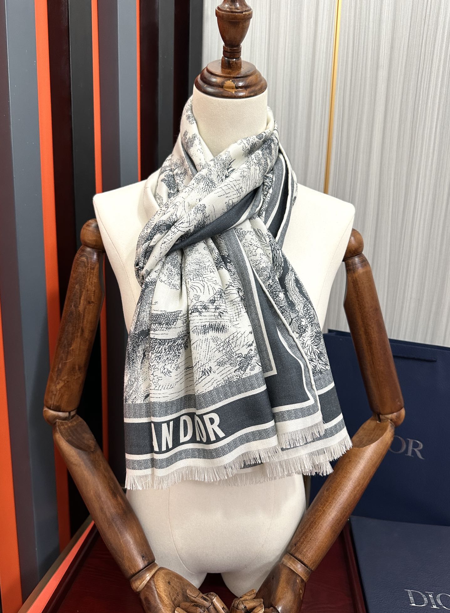 新款迪奥。2010双面同色【动物丛林】太美了吃瓜下手一定要快嘴唇四季都可以用勾引真心美的让人非常非上身效