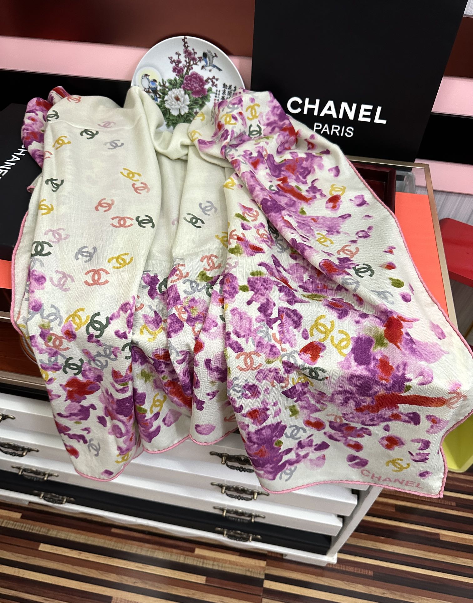 ❤️香奈儿 【2025双面同色印花】太美了發经典茶花帽子🎩设计优雅风礼物~气质到骨子里色香奶奶新一季的面