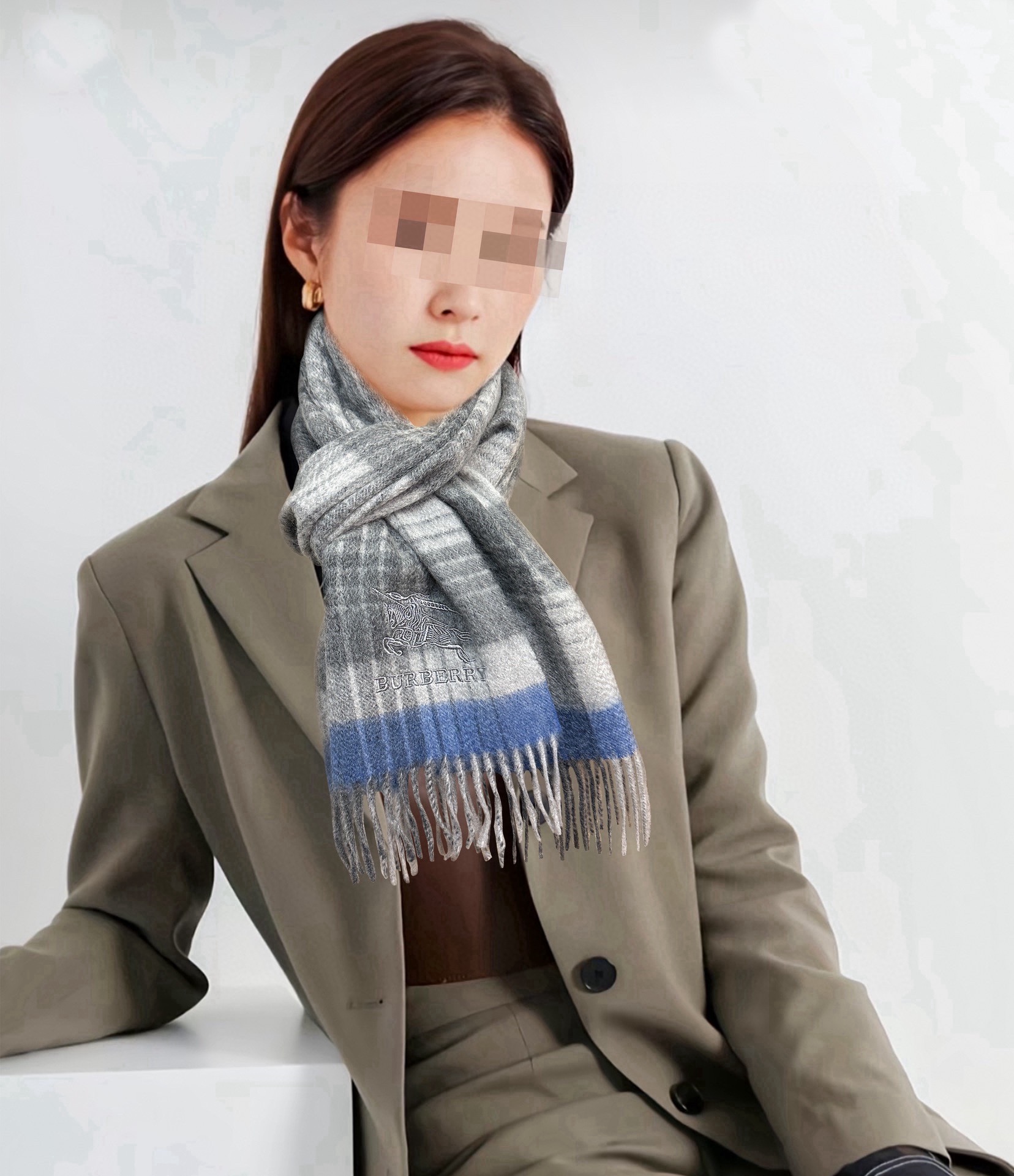 爱心   2025 新款。85%山羊绒 巴宝莉采用内蒙古顶级山羊绒，最新款男女通用情侣款👫重磅推荐💥 经